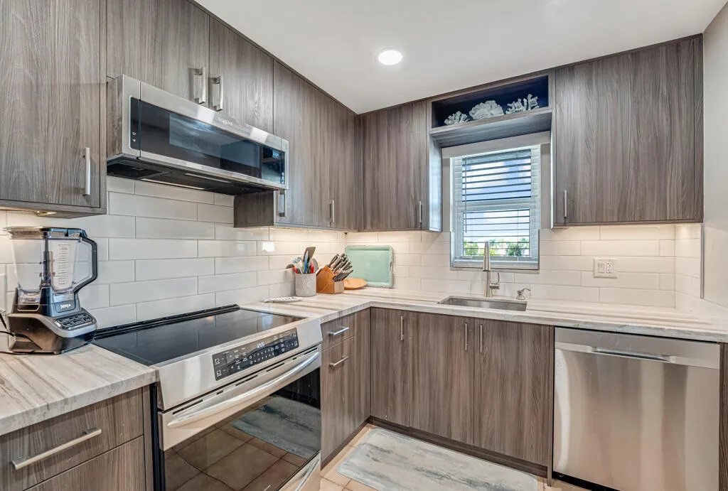 760 E Ocean Avenue #303