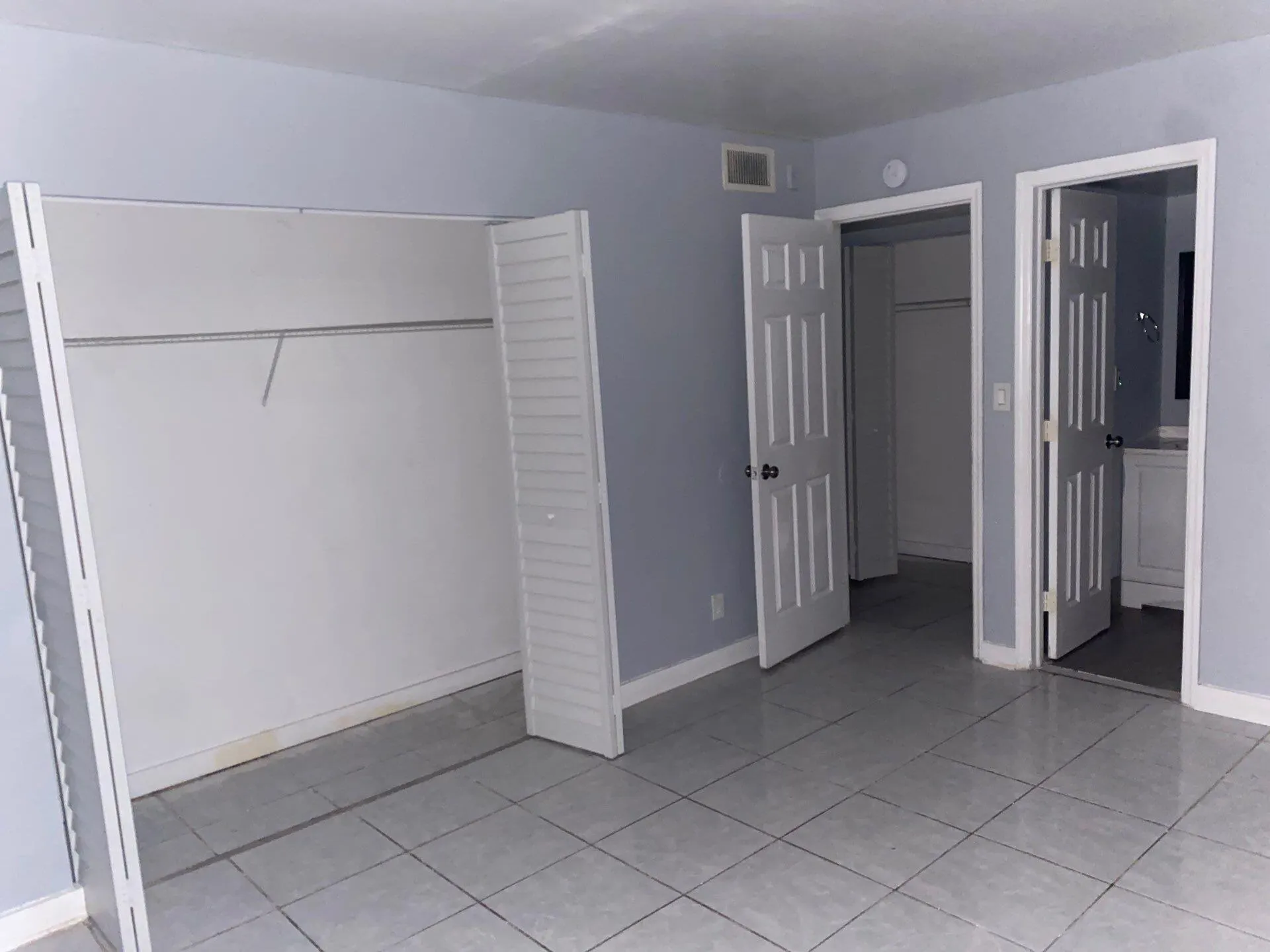 207 NW 32nd Court #108