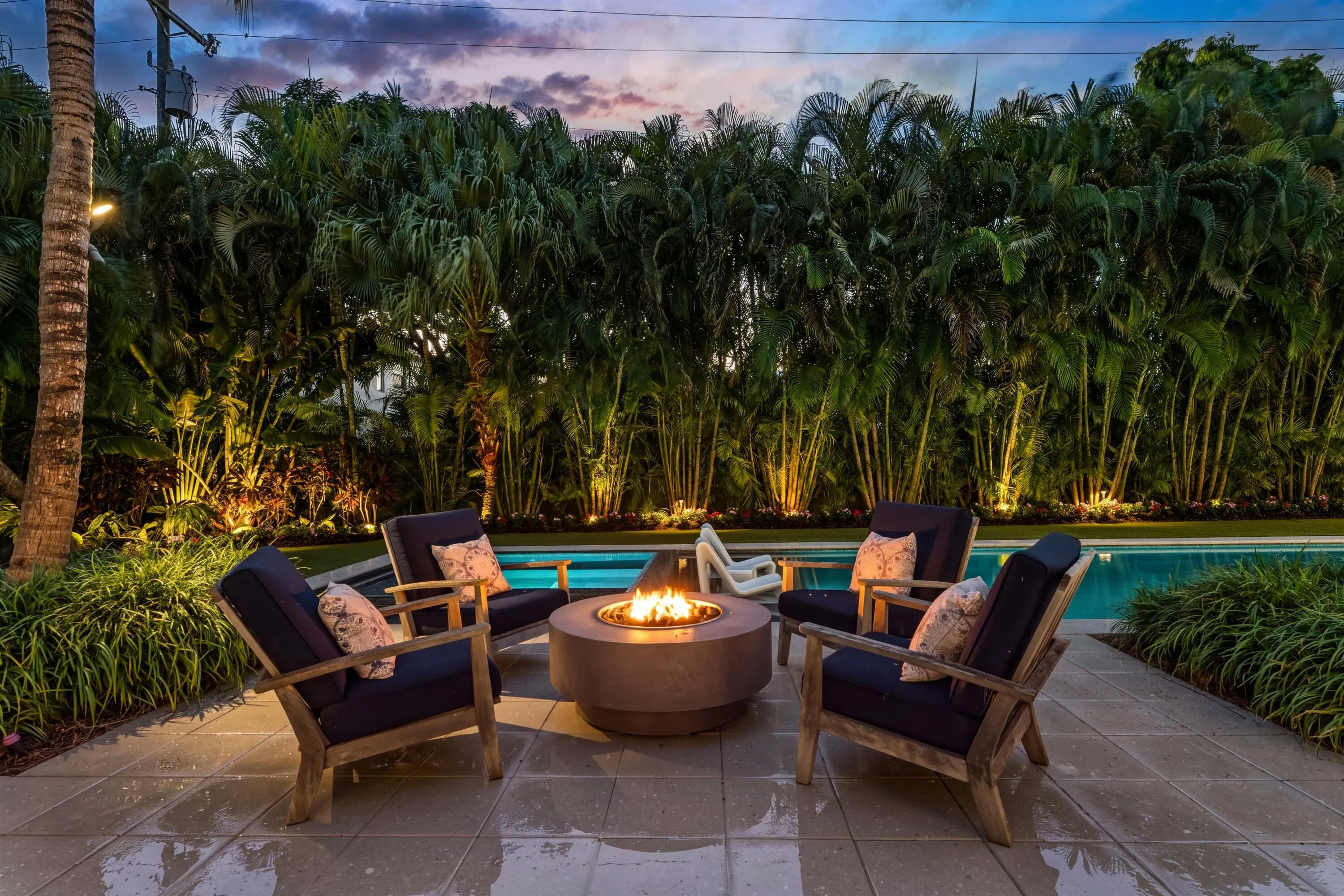 1241 Cocoanut Road
