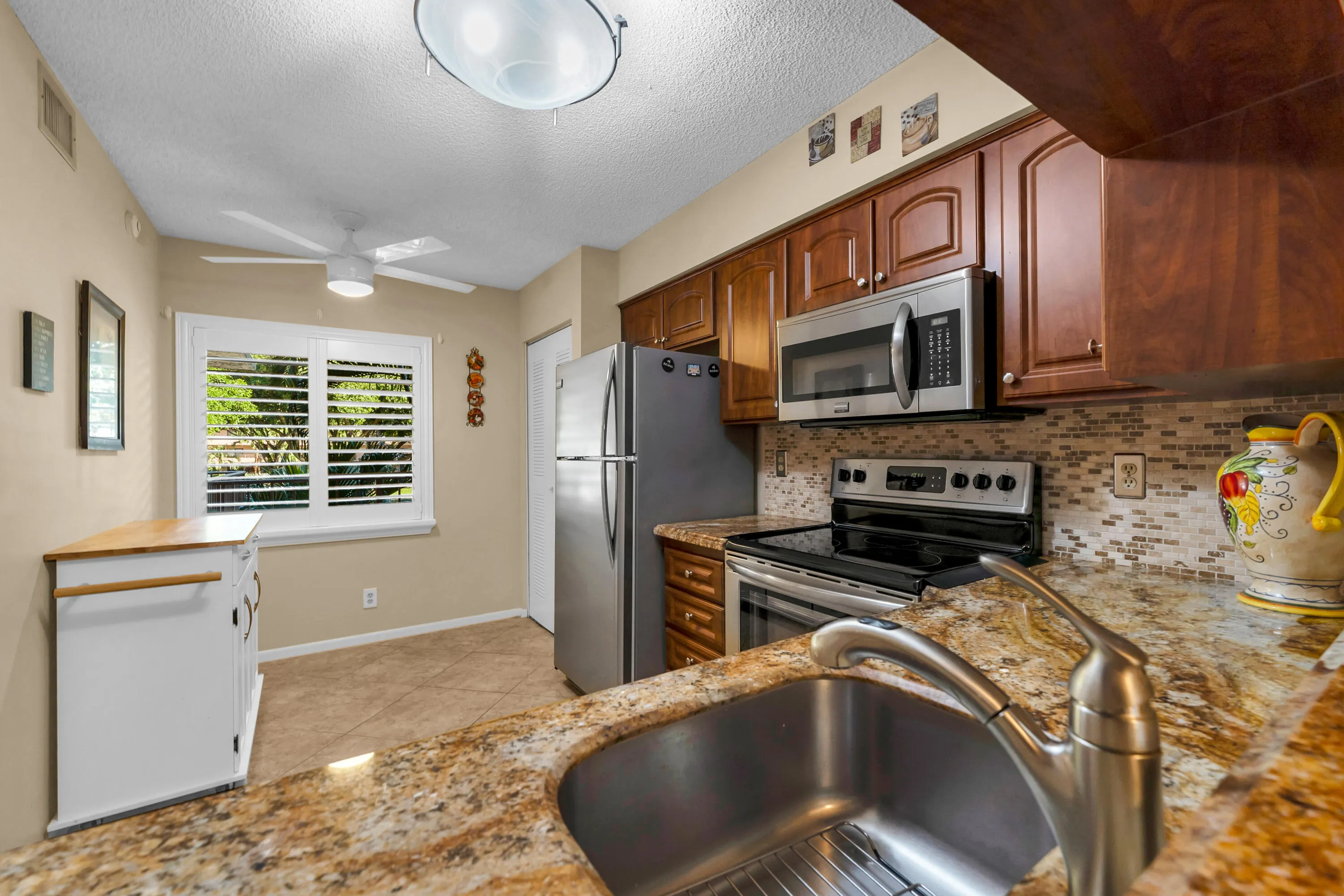 7340 AMBERLY Lane #210