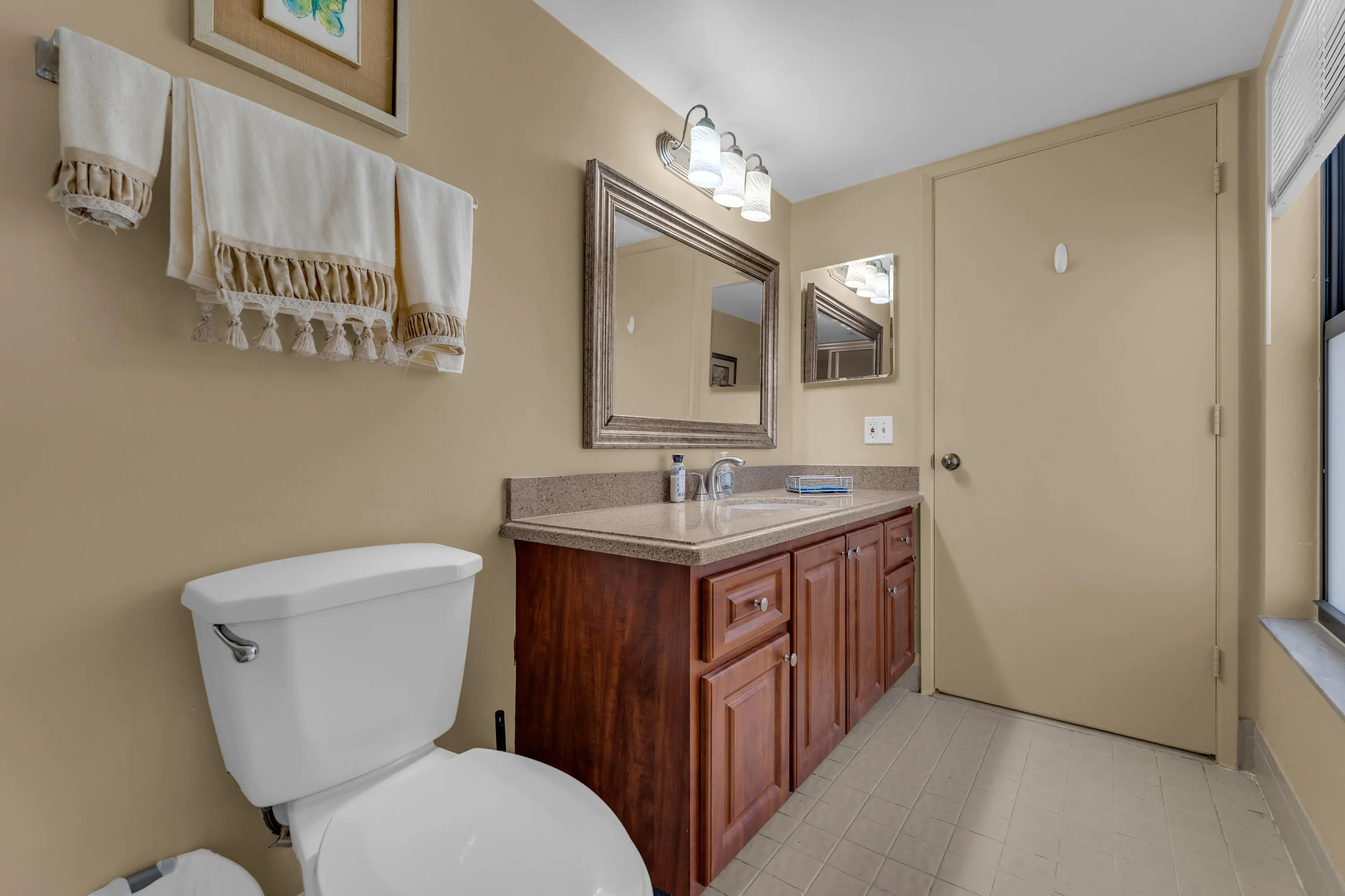 7340 AMBERLY Lane #210