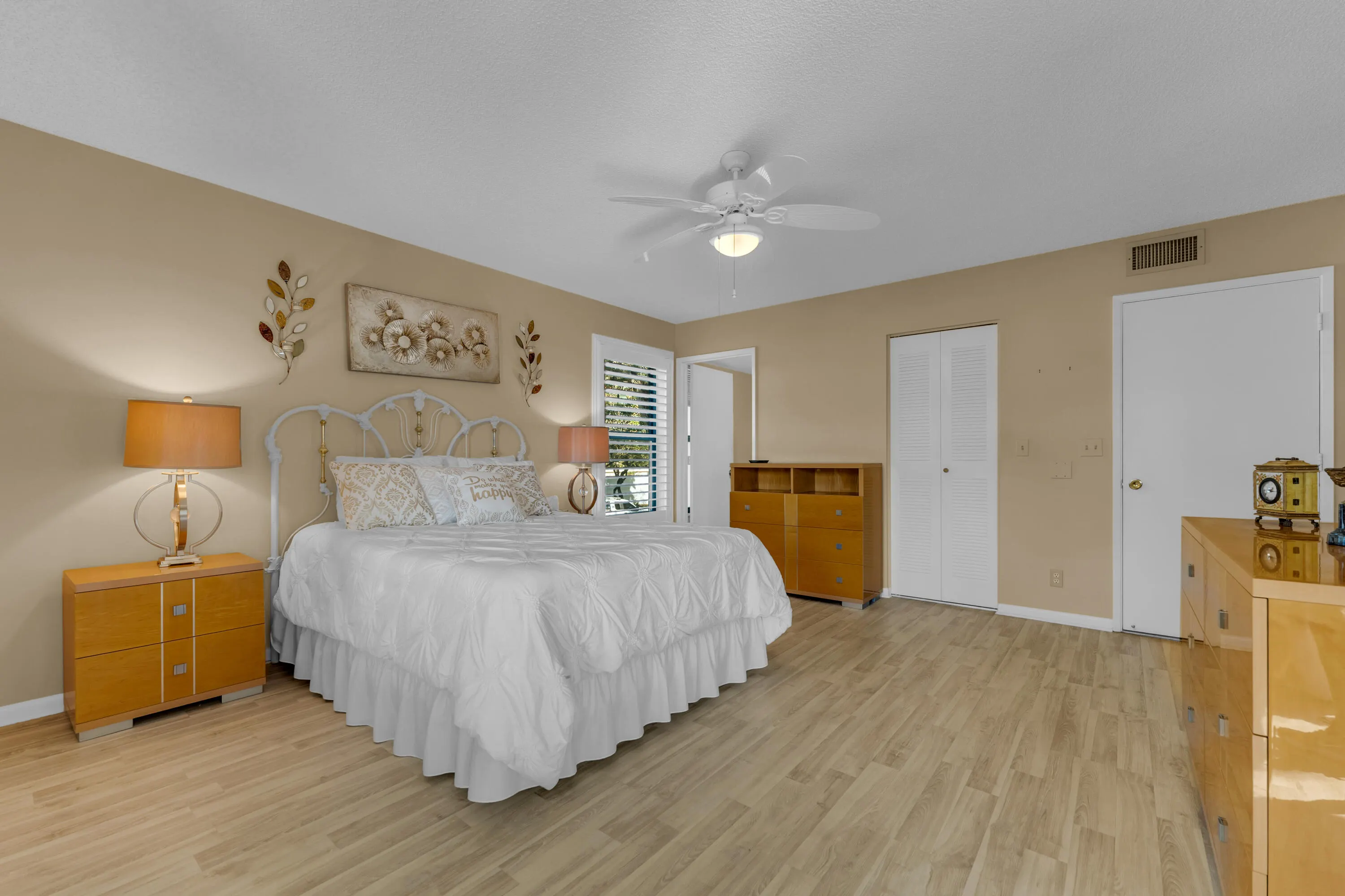 7340 AMBERLY Lane #210
