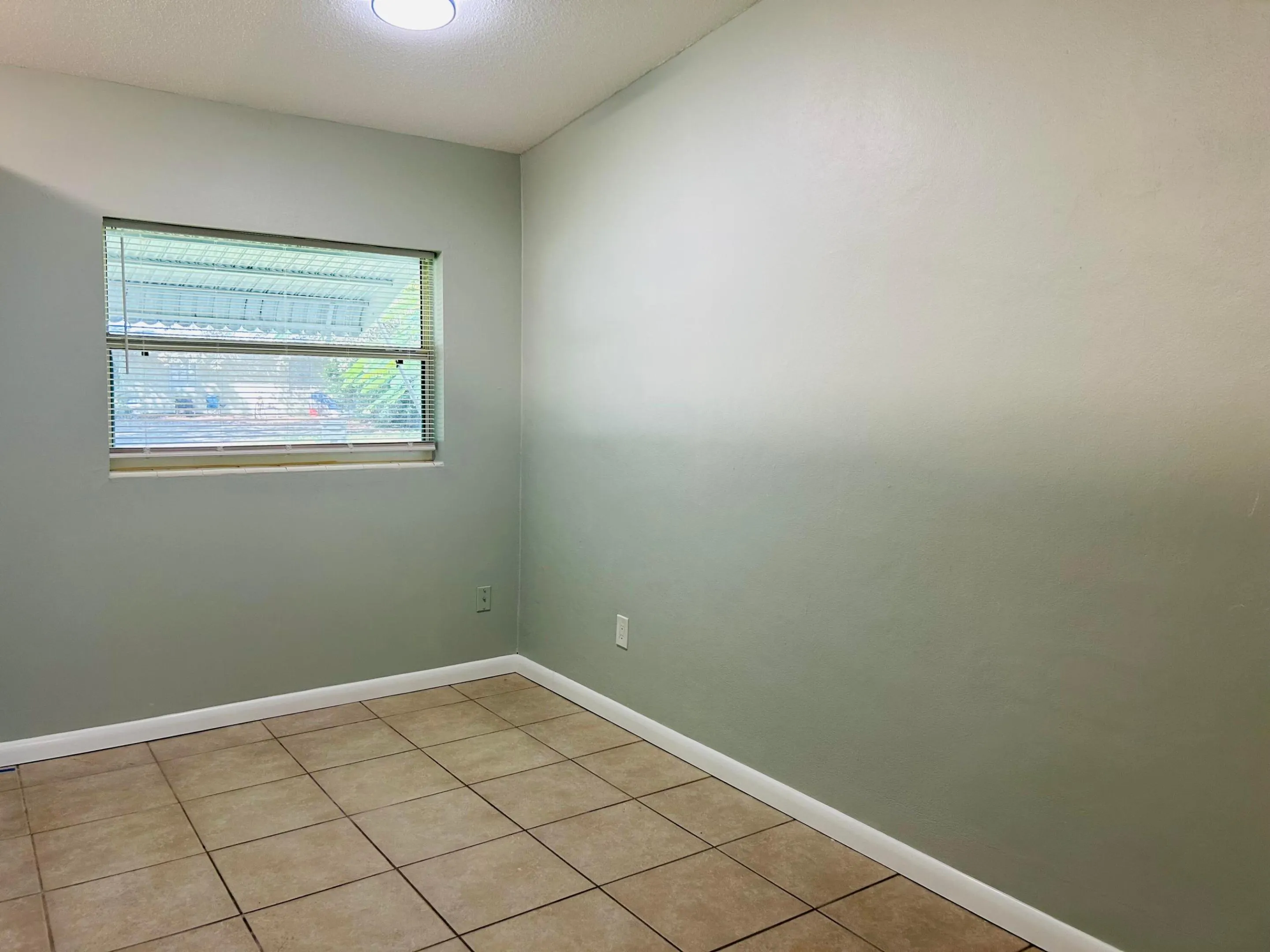 1806 22ND Avenue #1806