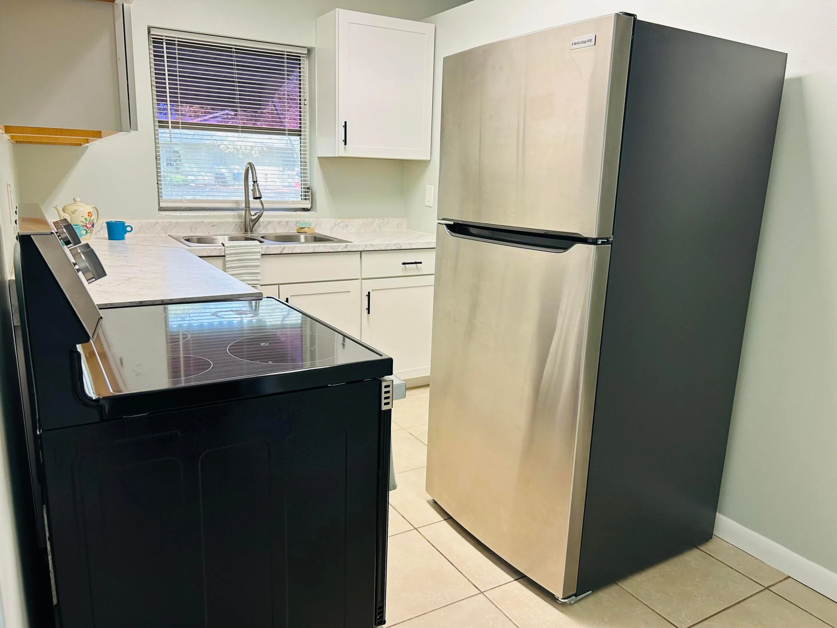 1806 22ND Avenue #1806