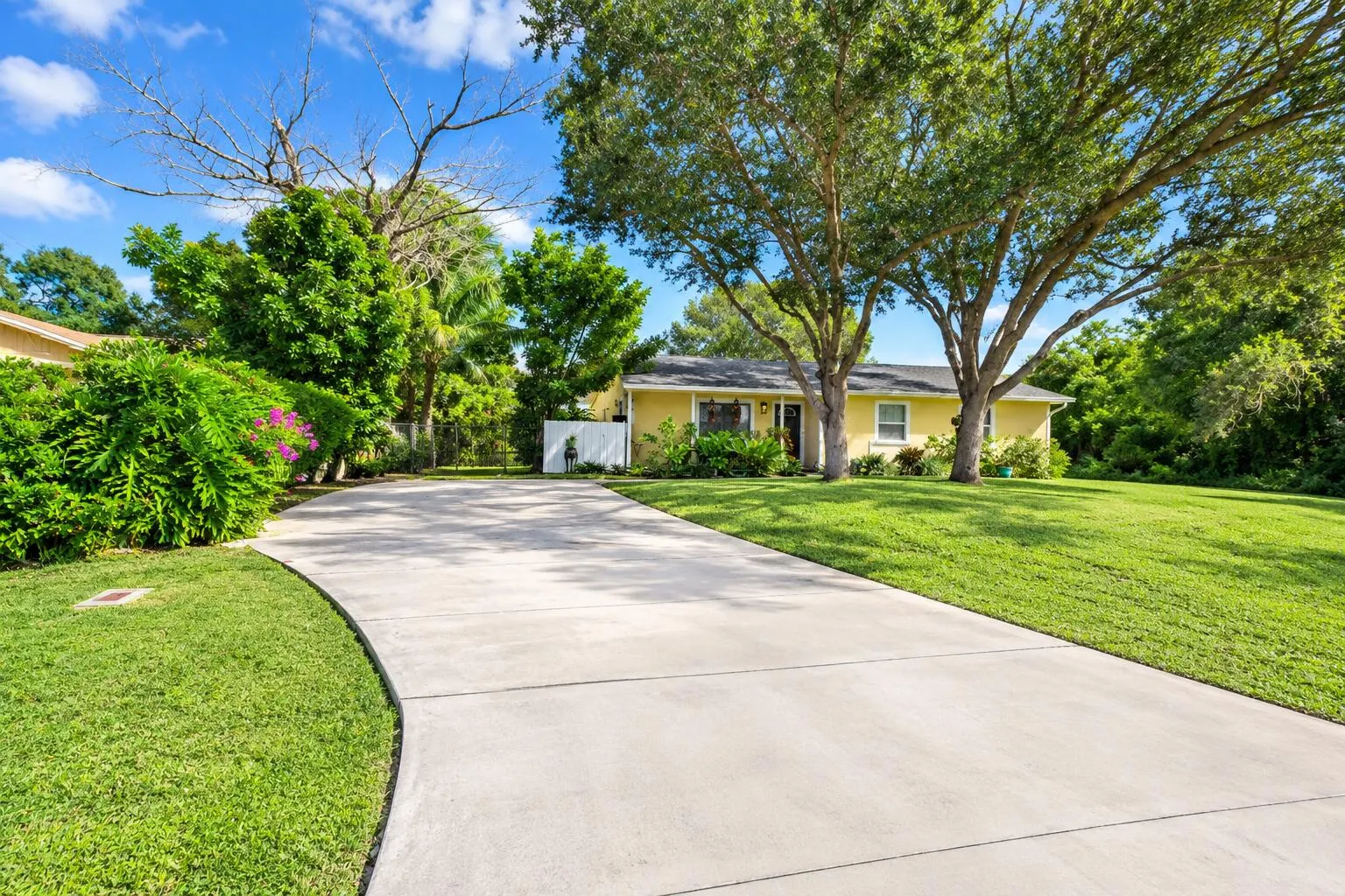 4702 Myrtle Drive