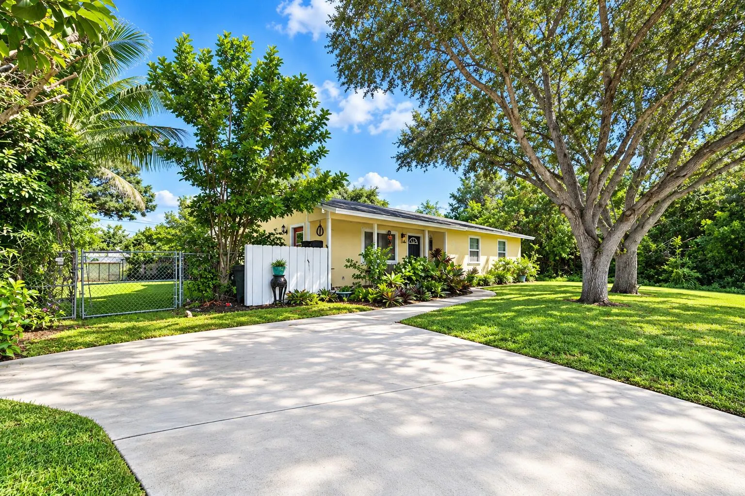 4702 Myrtle Drive