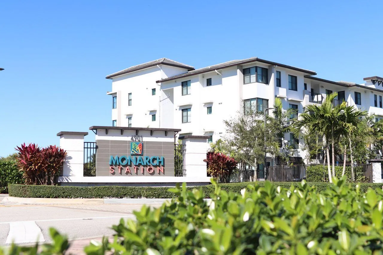 4951 W Sample Road #403
