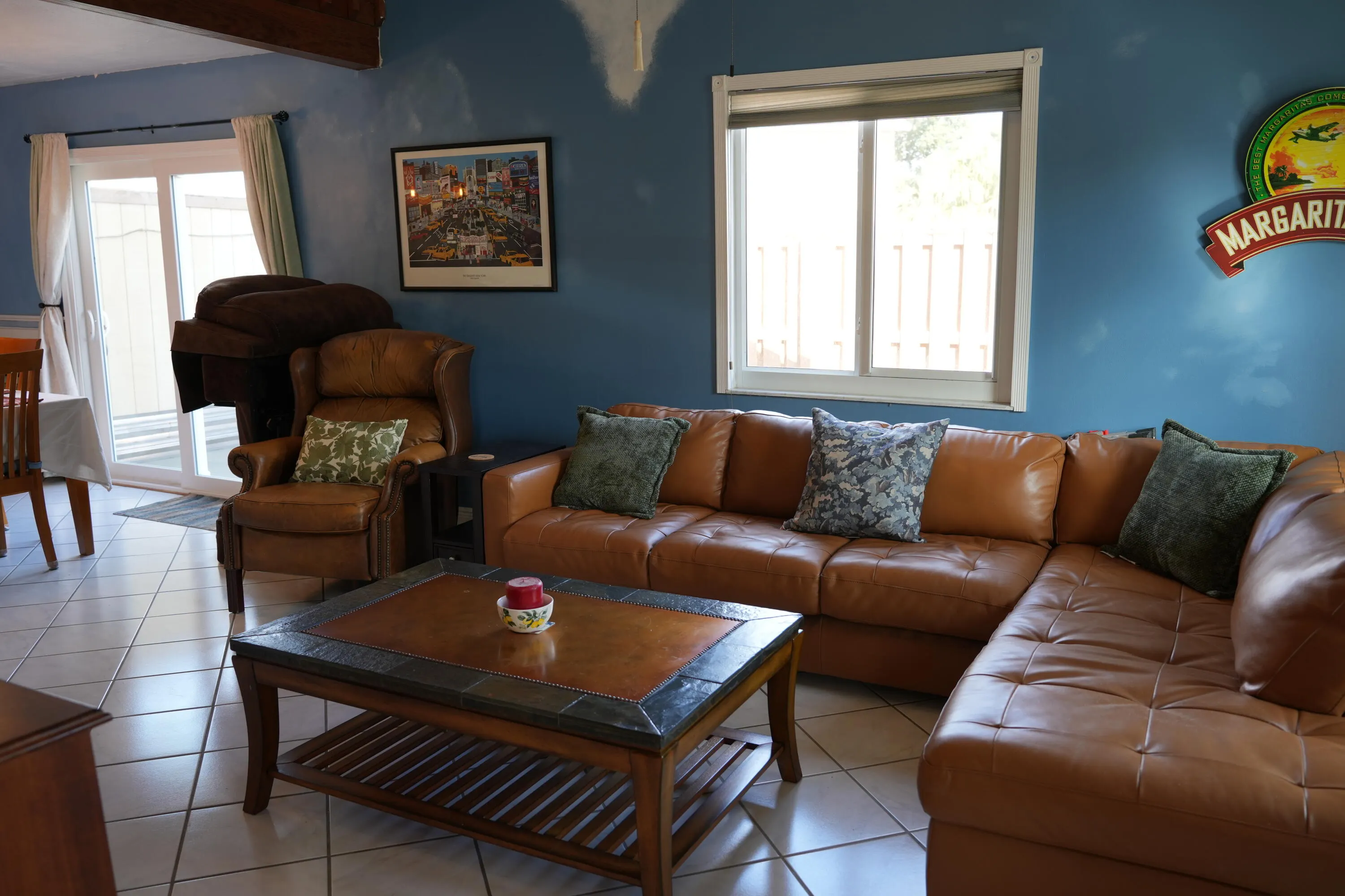 354 MAPLECREST Circle