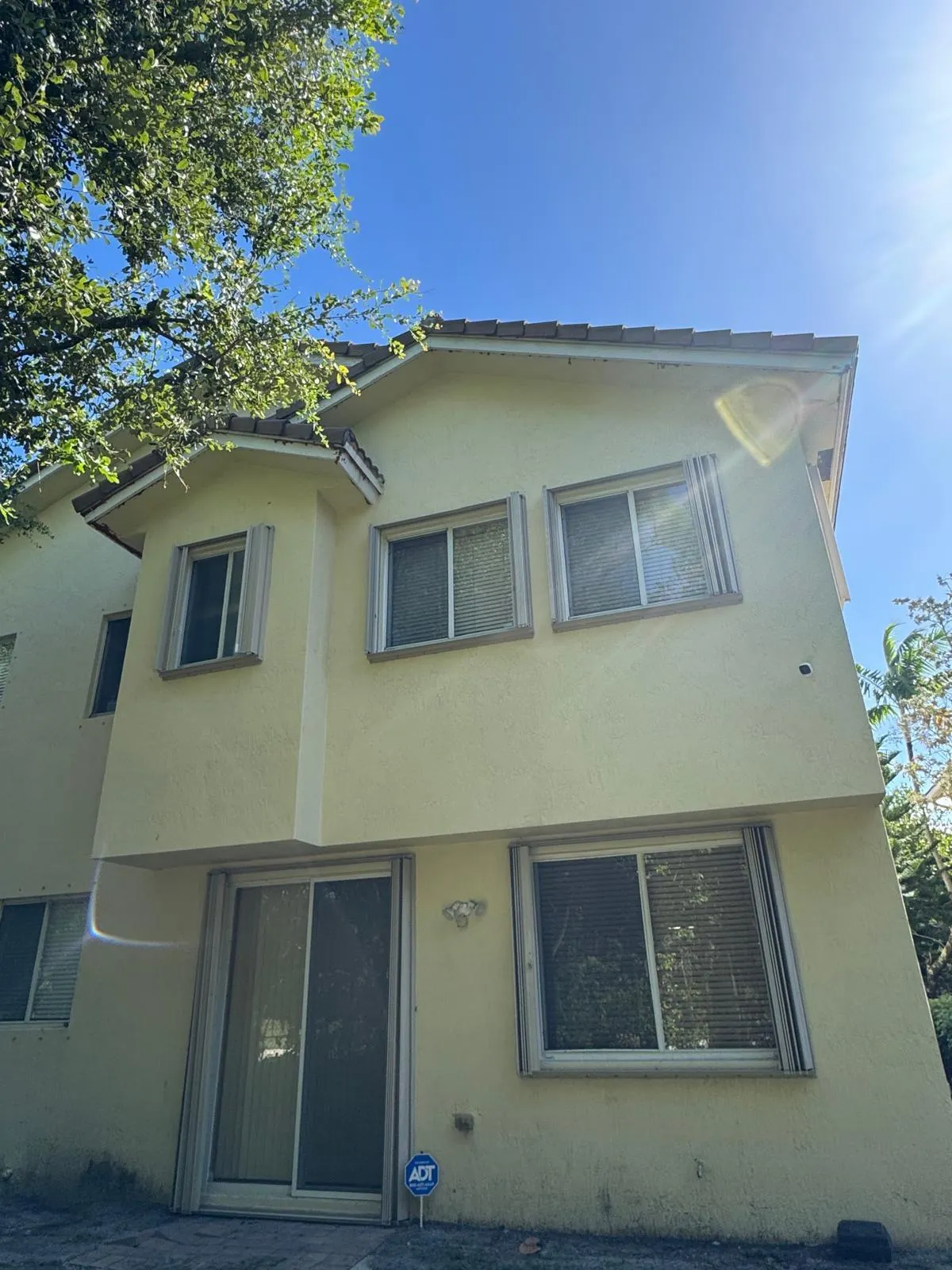 2923 CARVELLE Drive