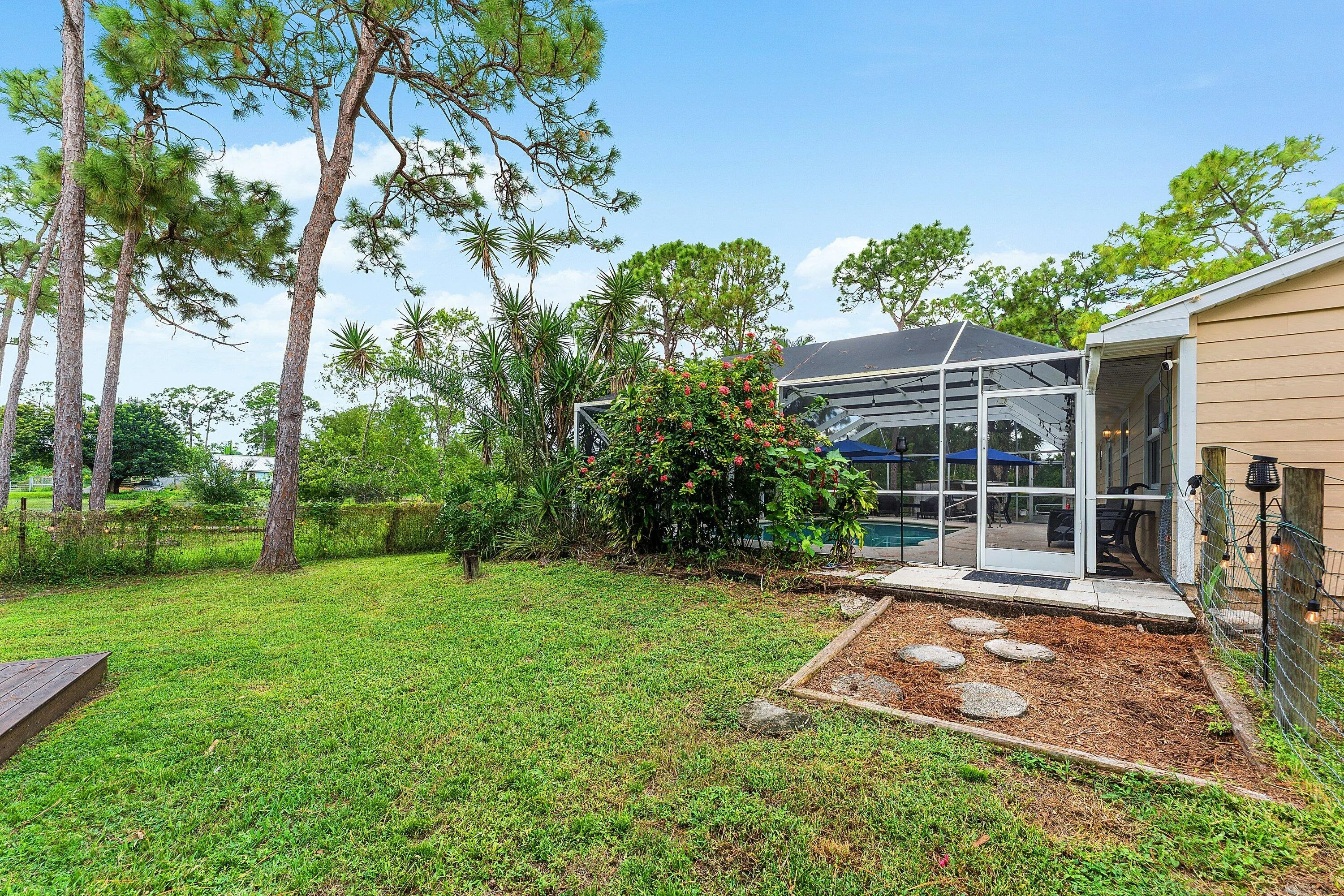 12946 66th Street N