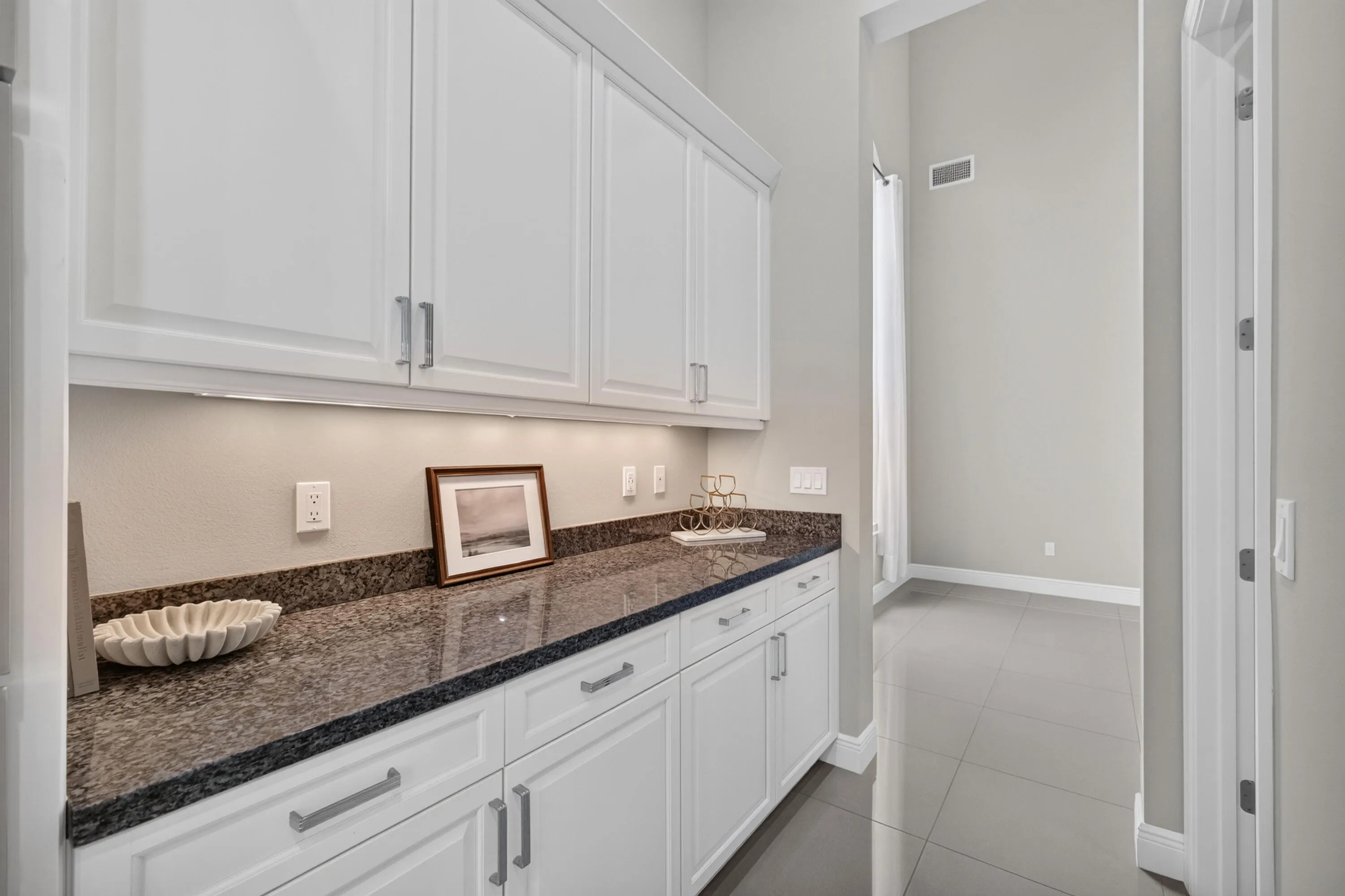 1070 Faulkner Terrace