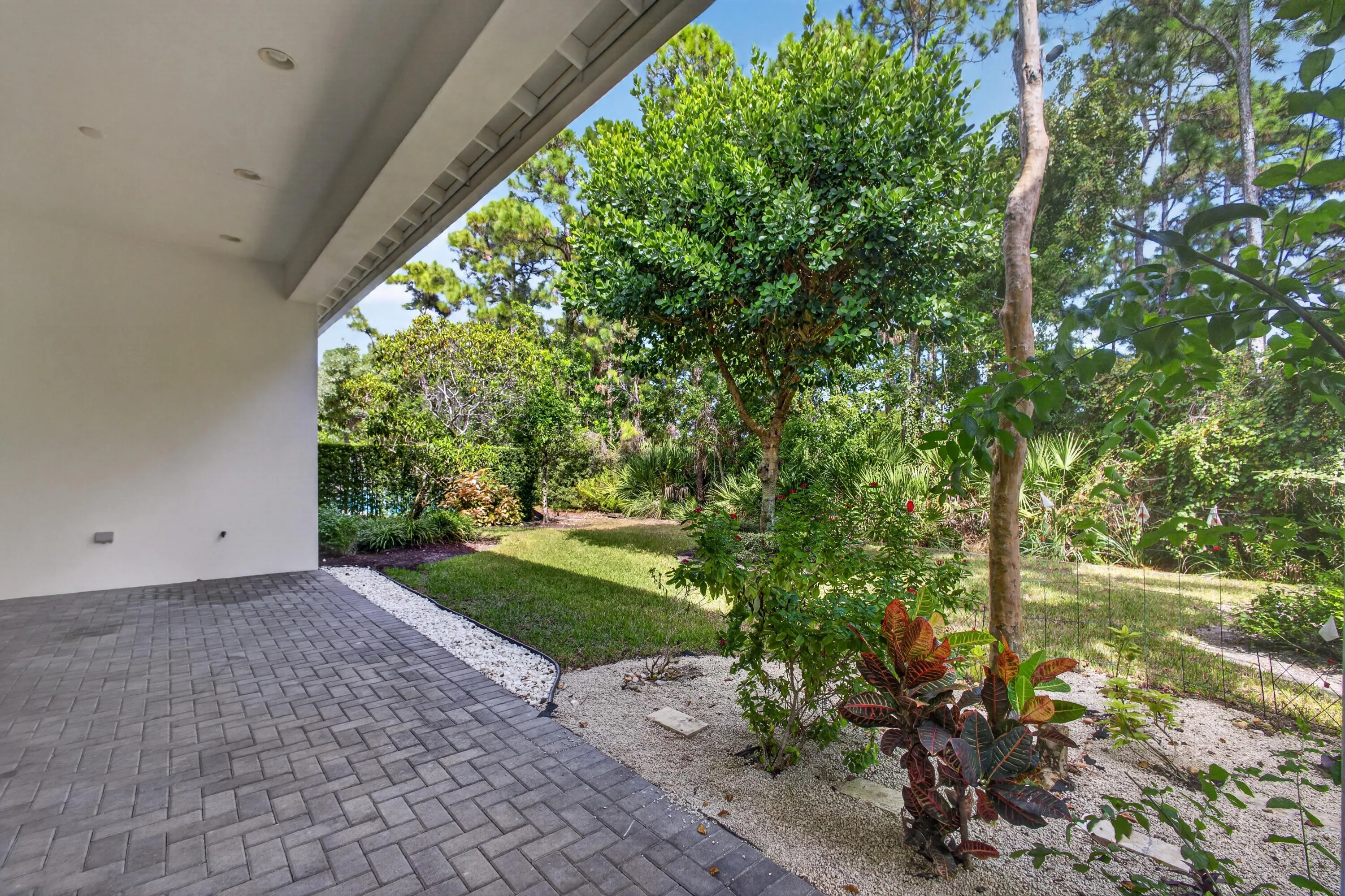 1070 Faulkner Terrace