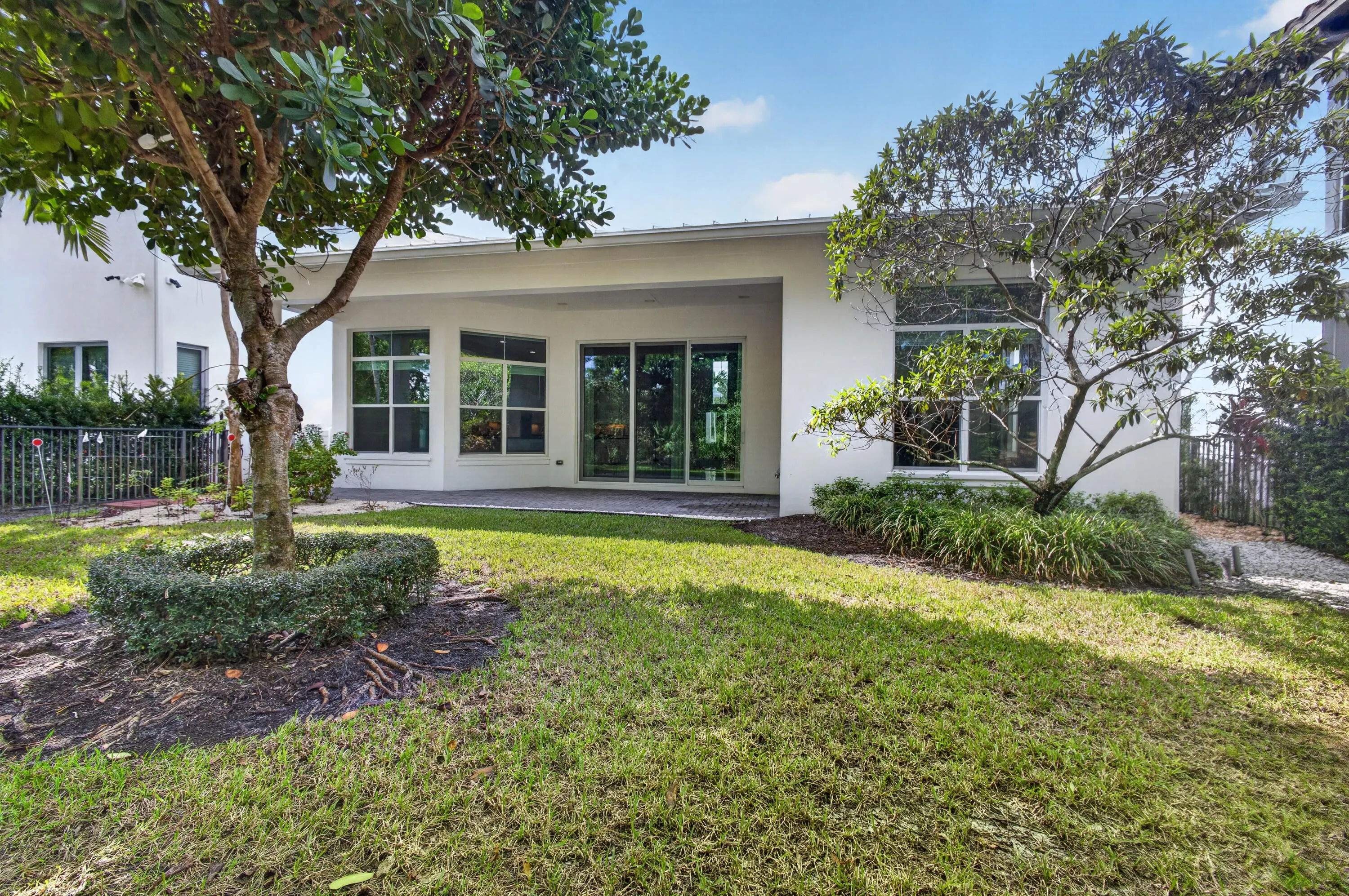 1070 Faulkner Terrace
