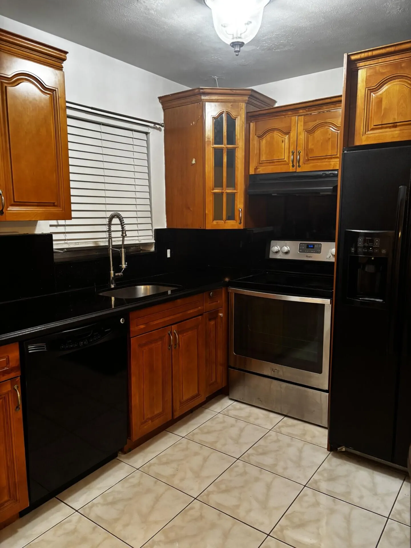 941 CRYSTAL LAKE Drive #105