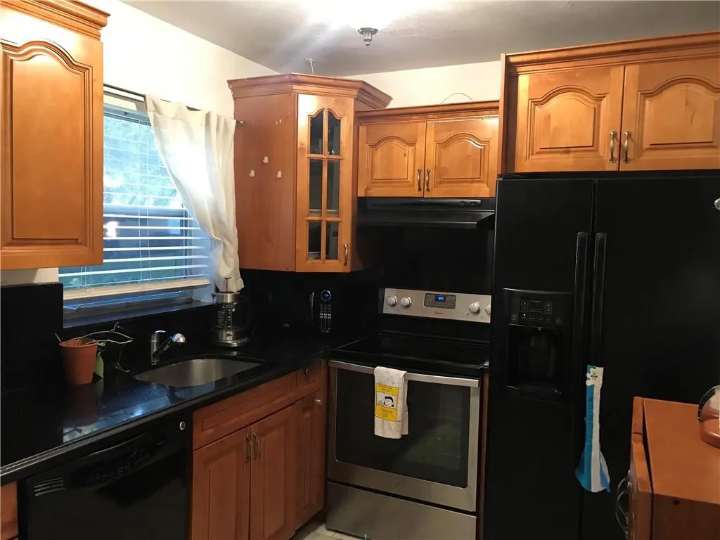 941 CRYSTAL LAKE Drive #105