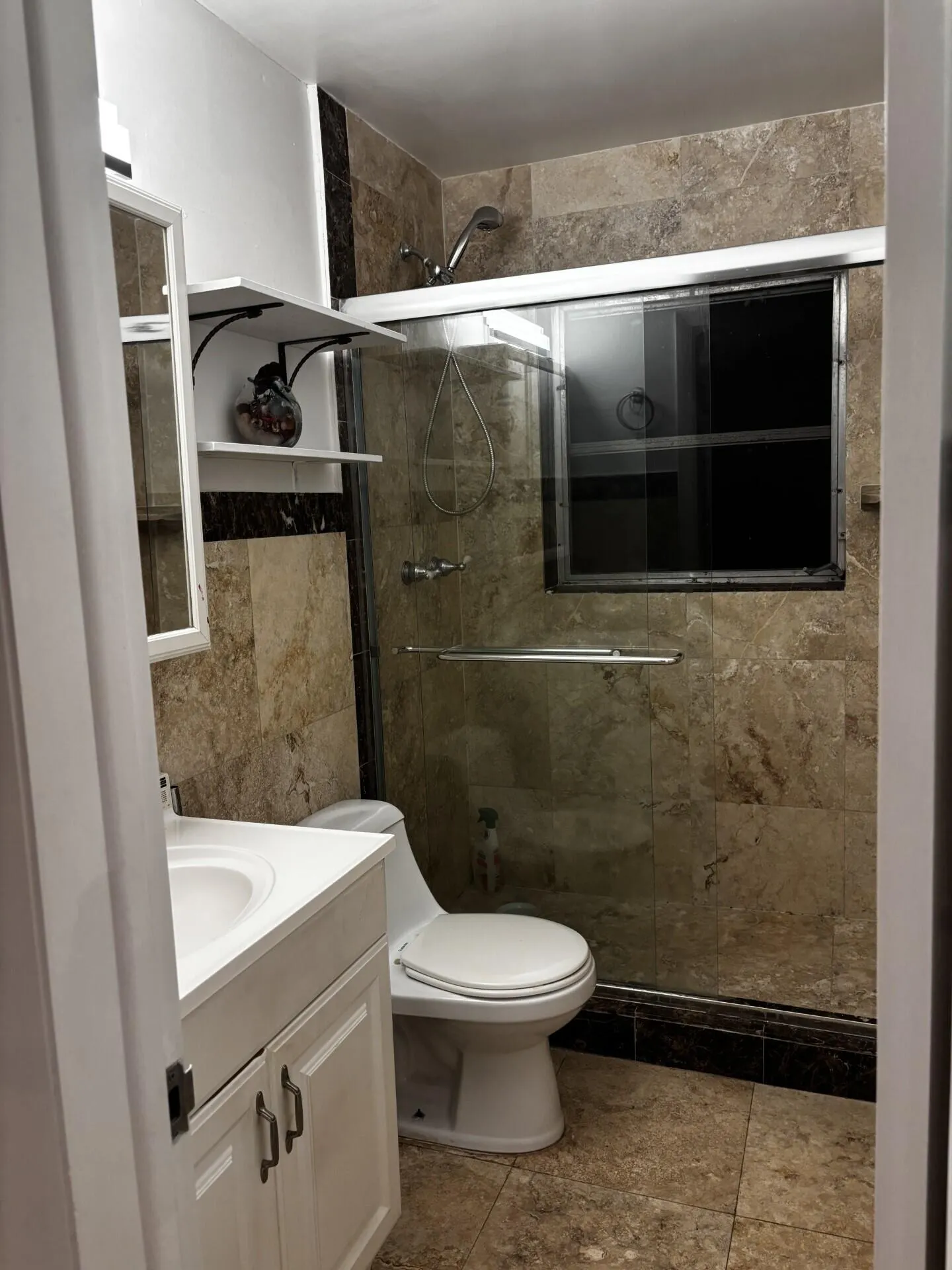941 CRYSTAL LAKE Drive #105