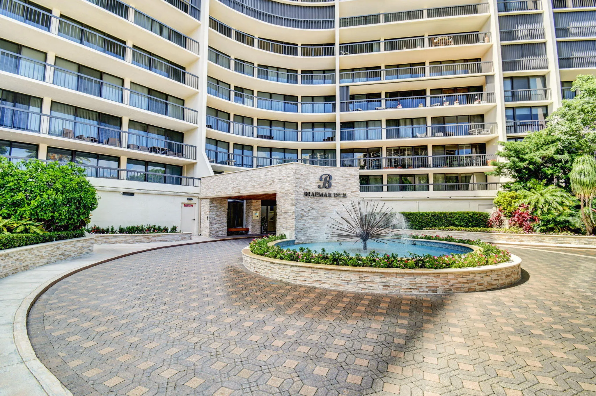 4740 S OCEAN Boulevard #808