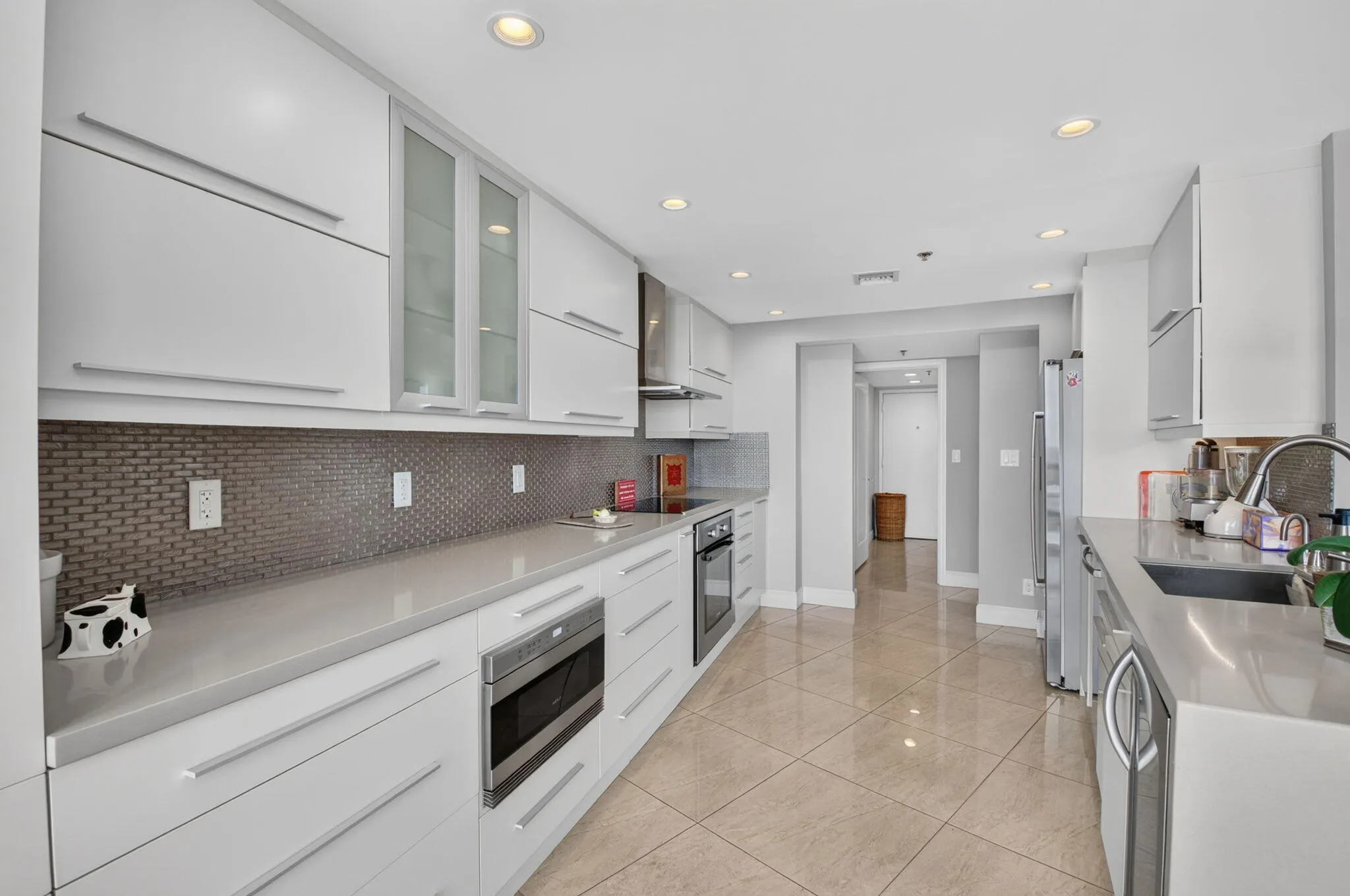 4740 S OCEAN Boulevard #808