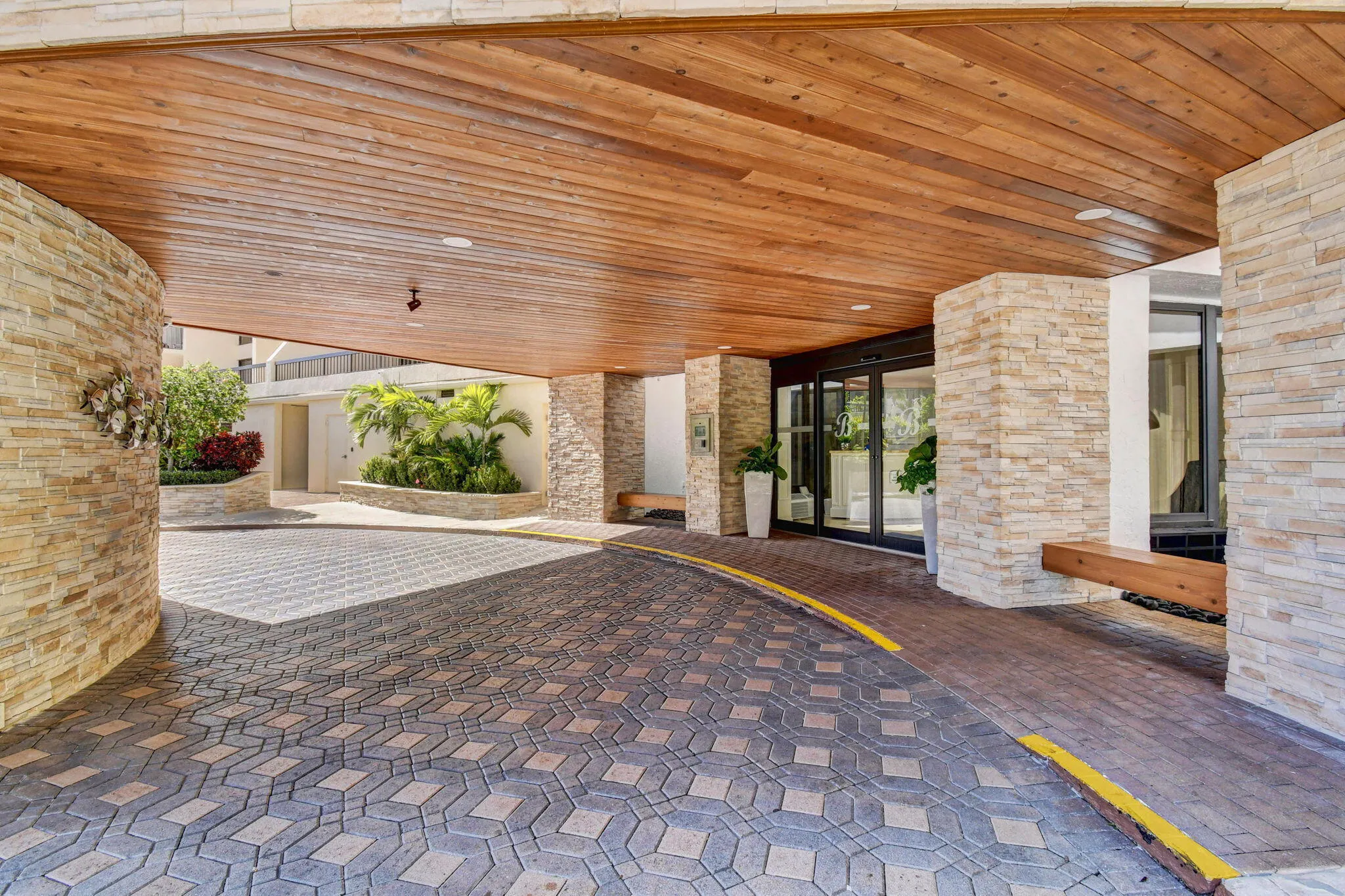 4740 S OCEAN Boulevard #808