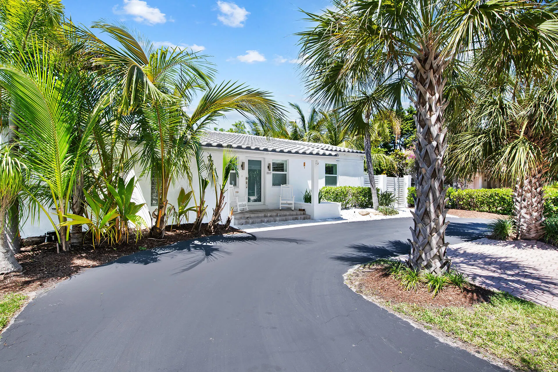 2517 E LAS OLAS Boulevard