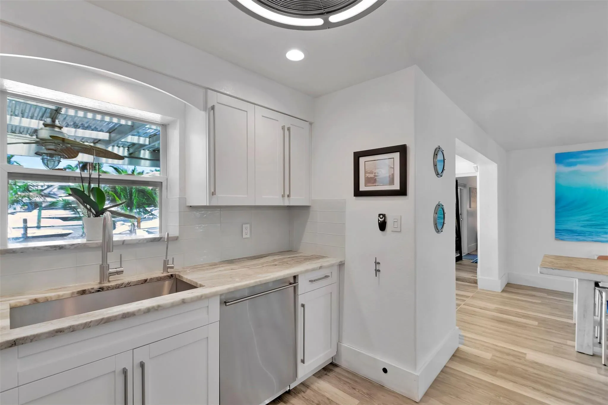 2517 E LAS OLAS Boulevard