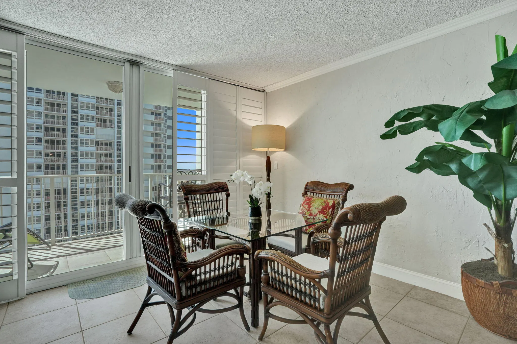 1360 S OCEAN Boulevard #1902