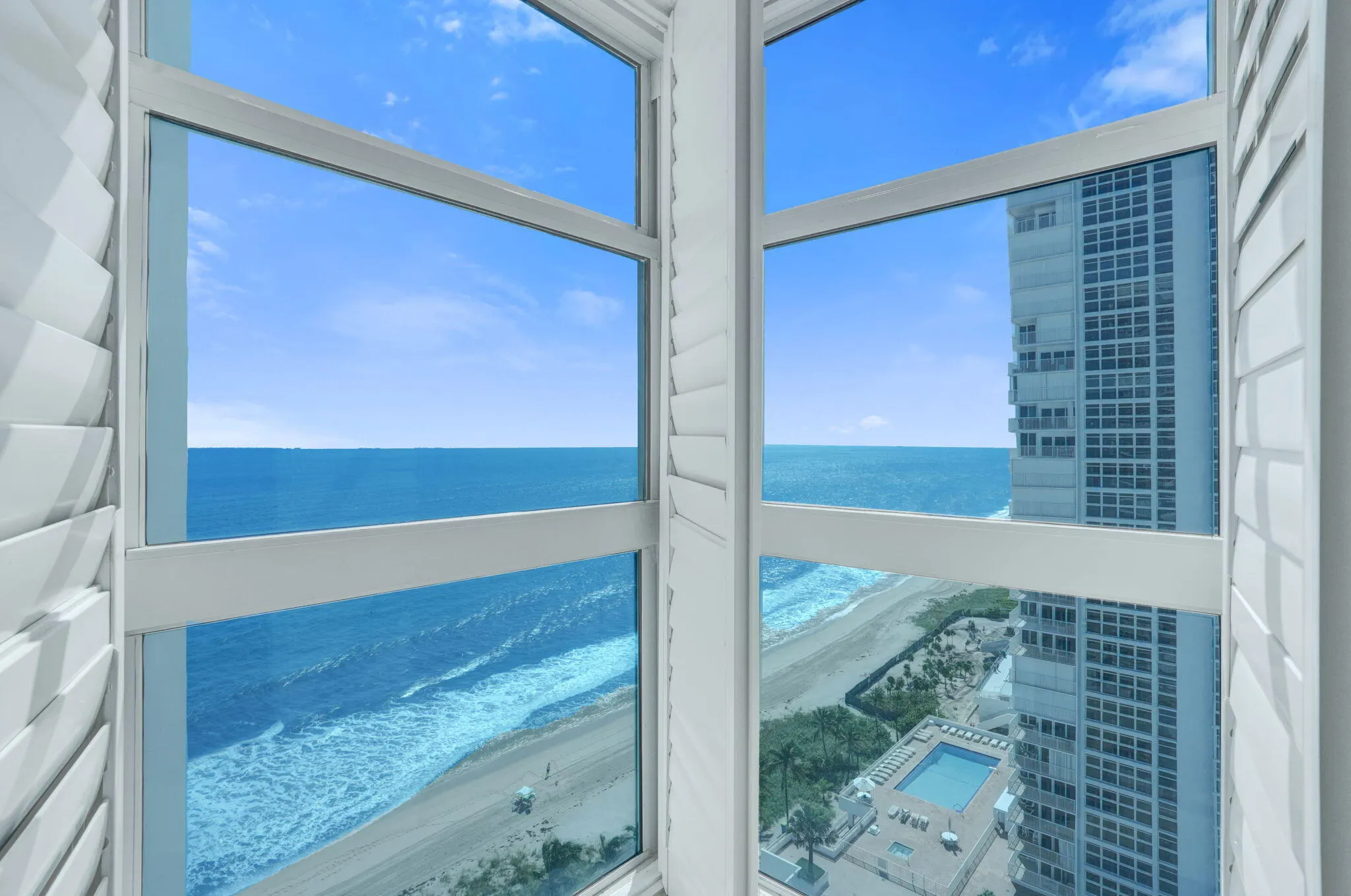 1360 S OCEAN Boulevard #1902