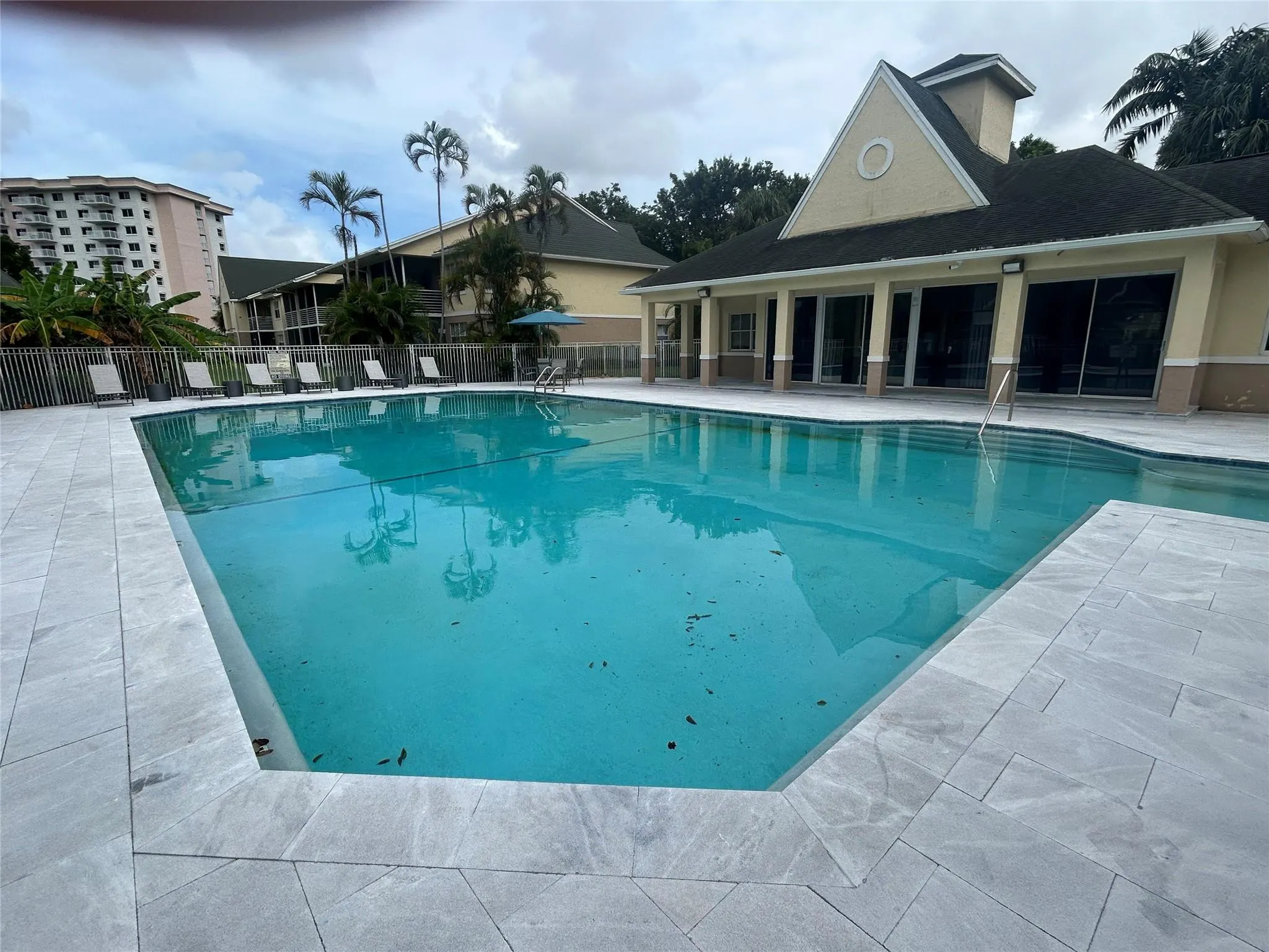 2823 N COURSE Drive #201