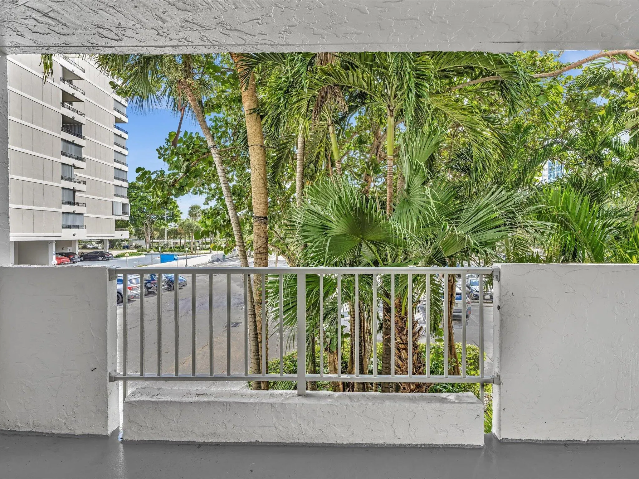 1421 S OCEAN Boulevard #214