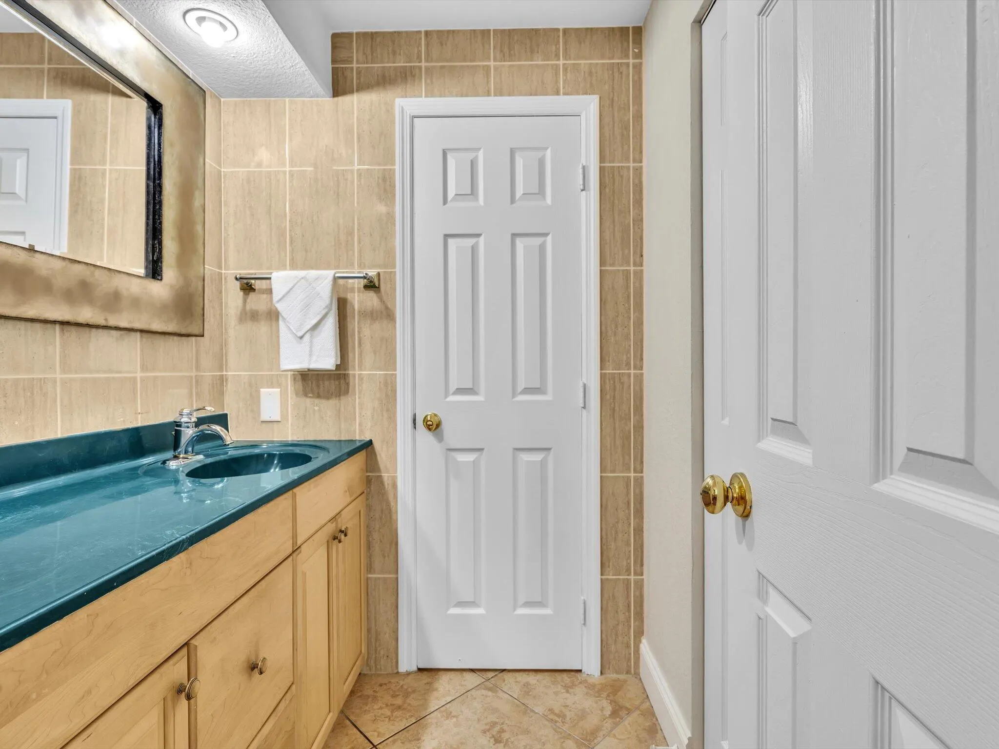 1421 S OCEAN Boulevard #214