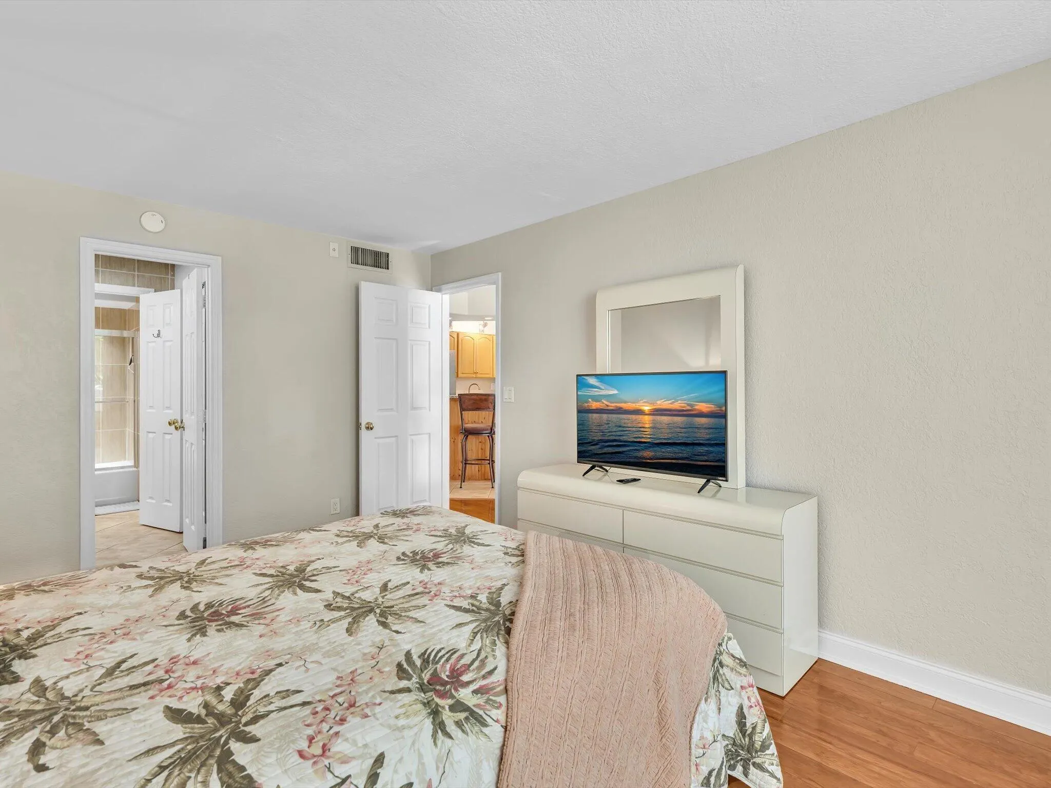 1421 S OCEAN Boulevard #214
