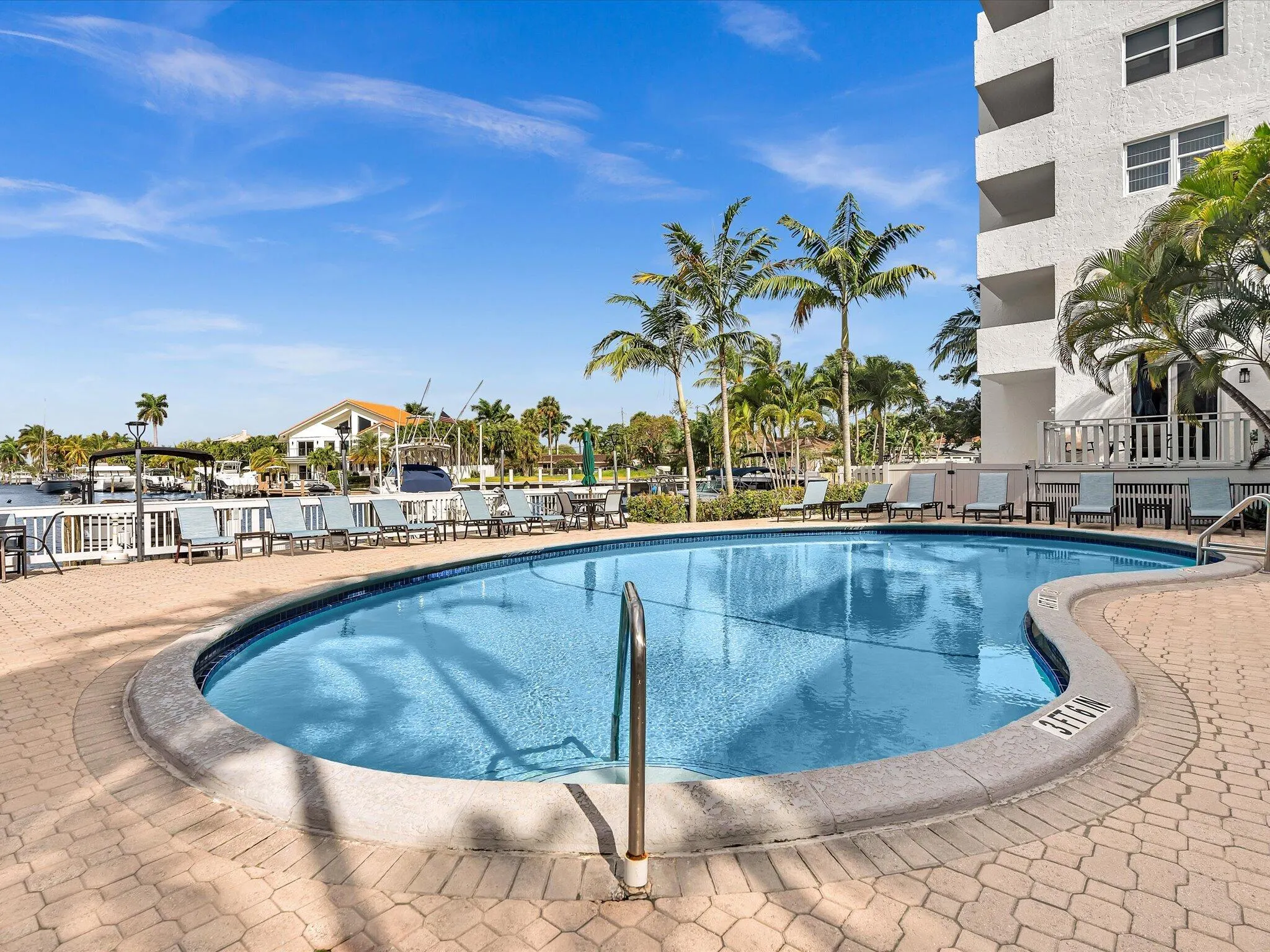 1421 S OCEAN Boulevard #214
