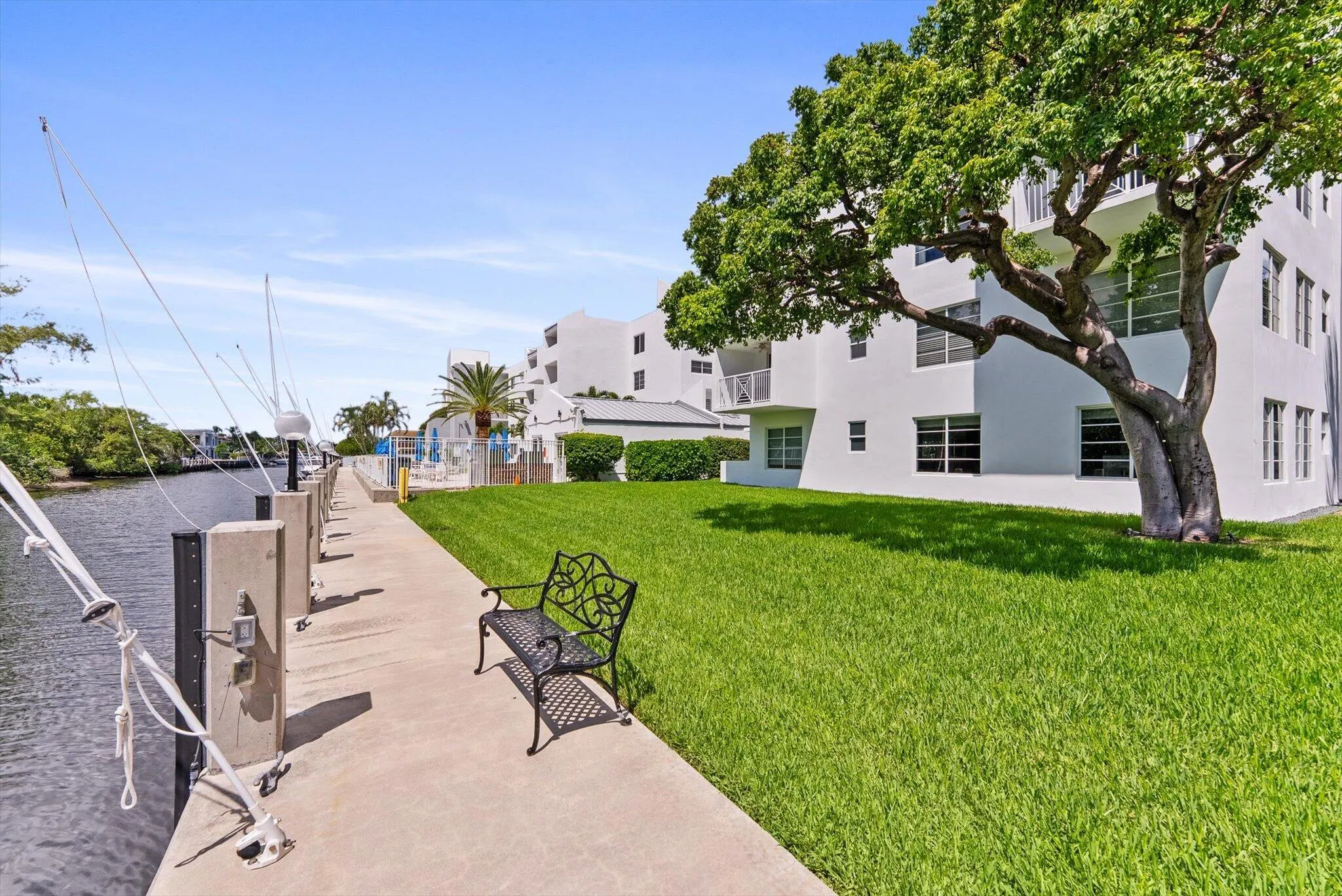 2870 NE 14TH ST Causeway #407C