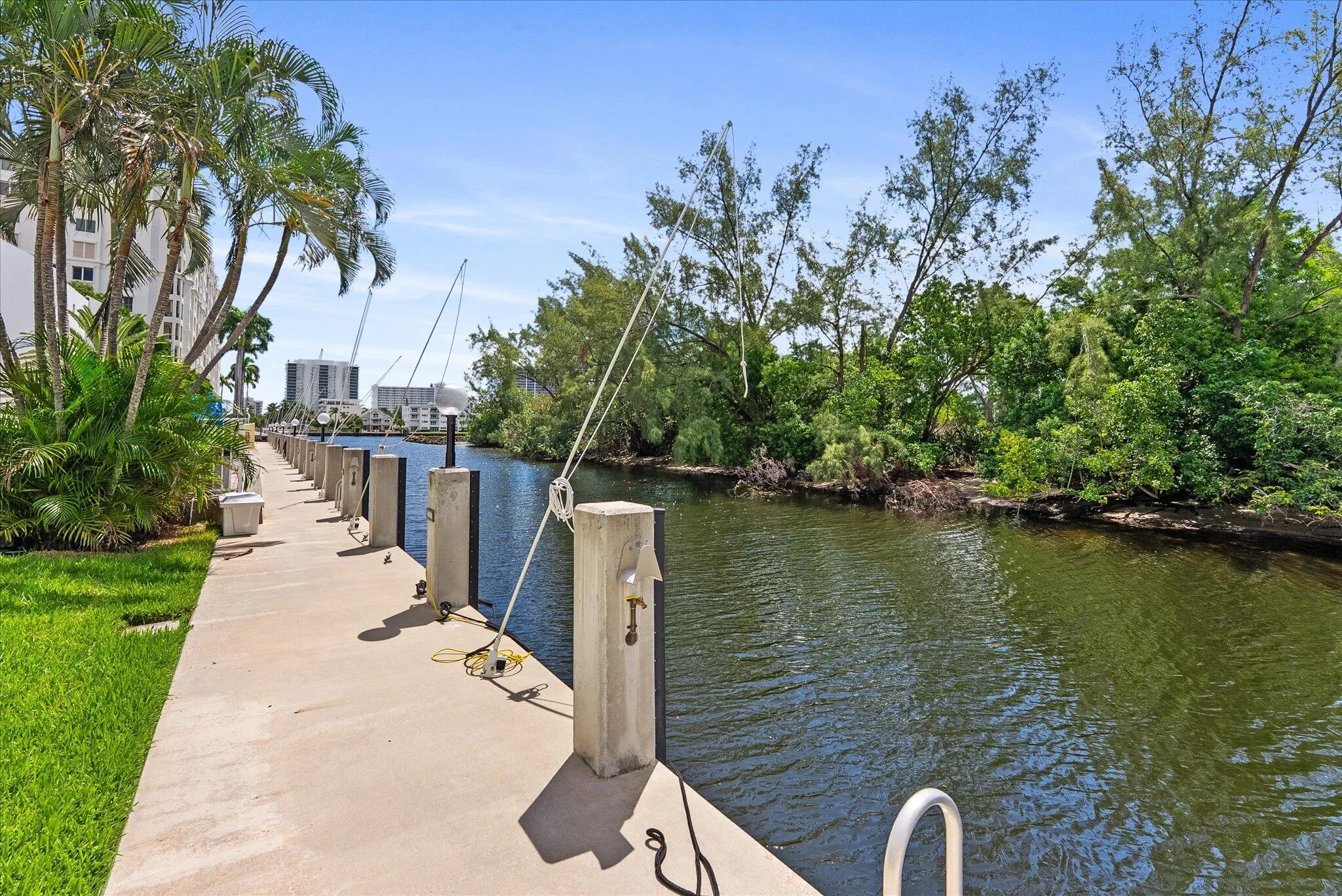 2870 NE 14TH ST Causeway #407C