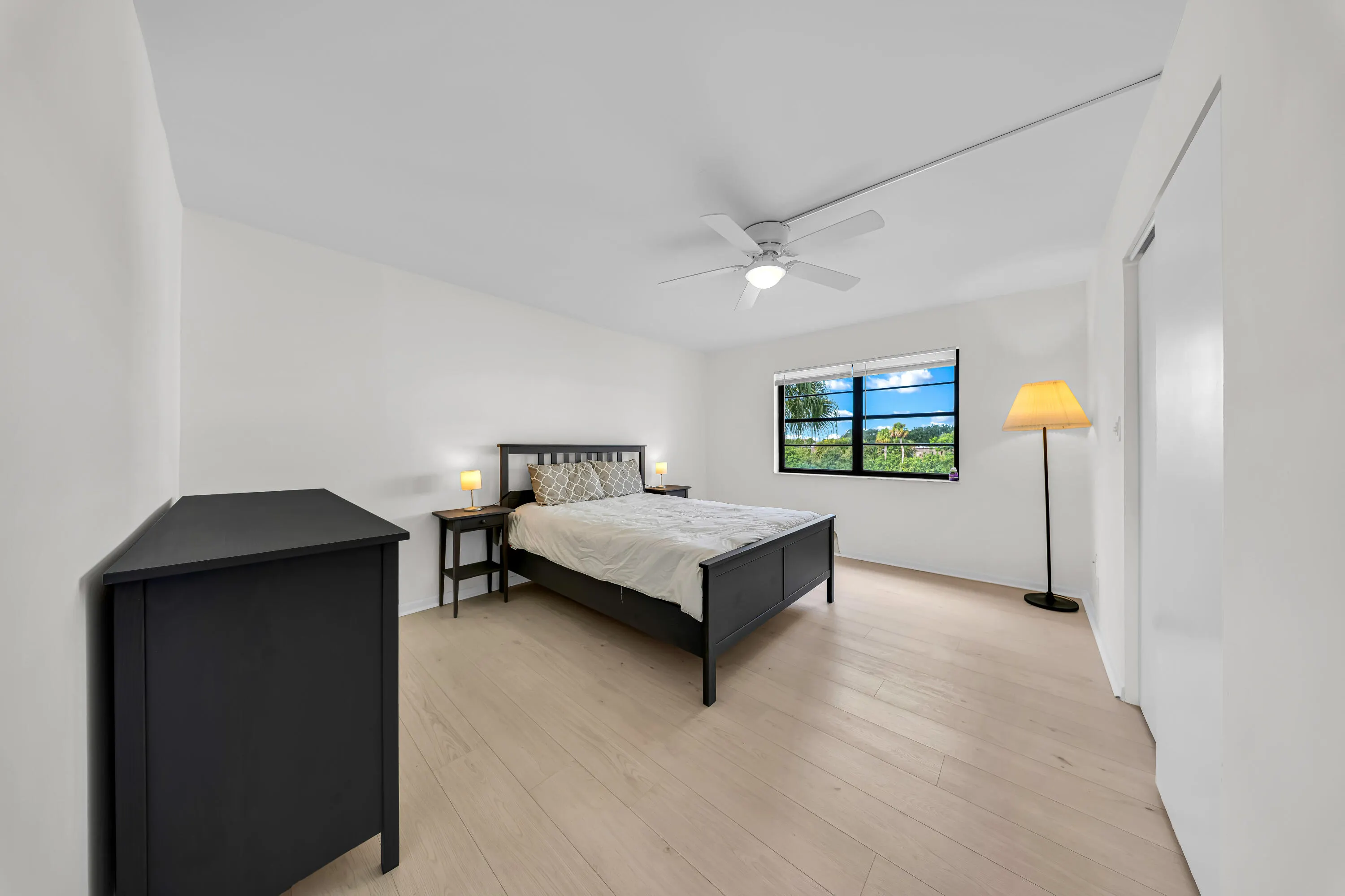 9233 SW 8TH Street #305