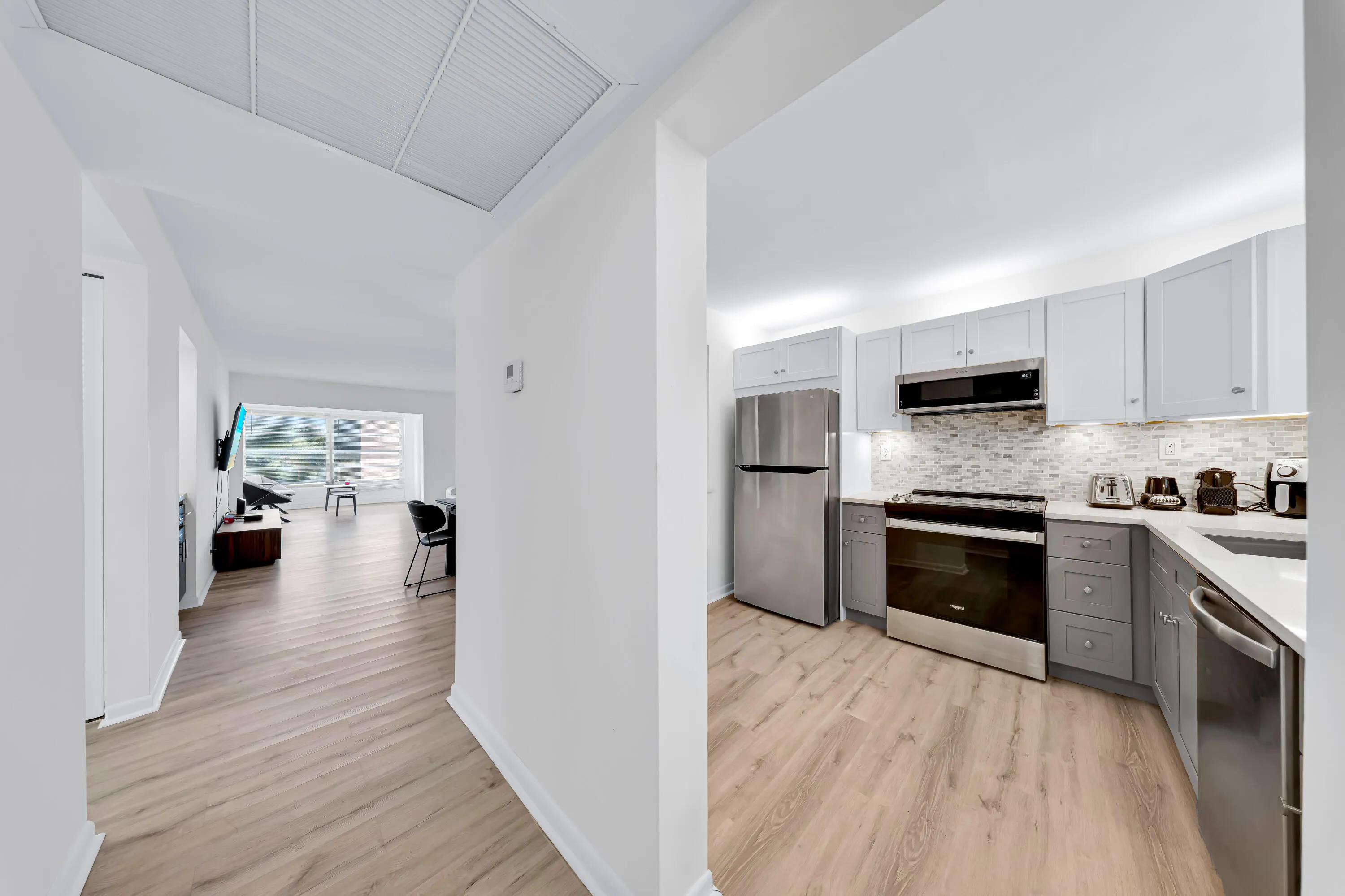 9233 SW 8TH Street #305