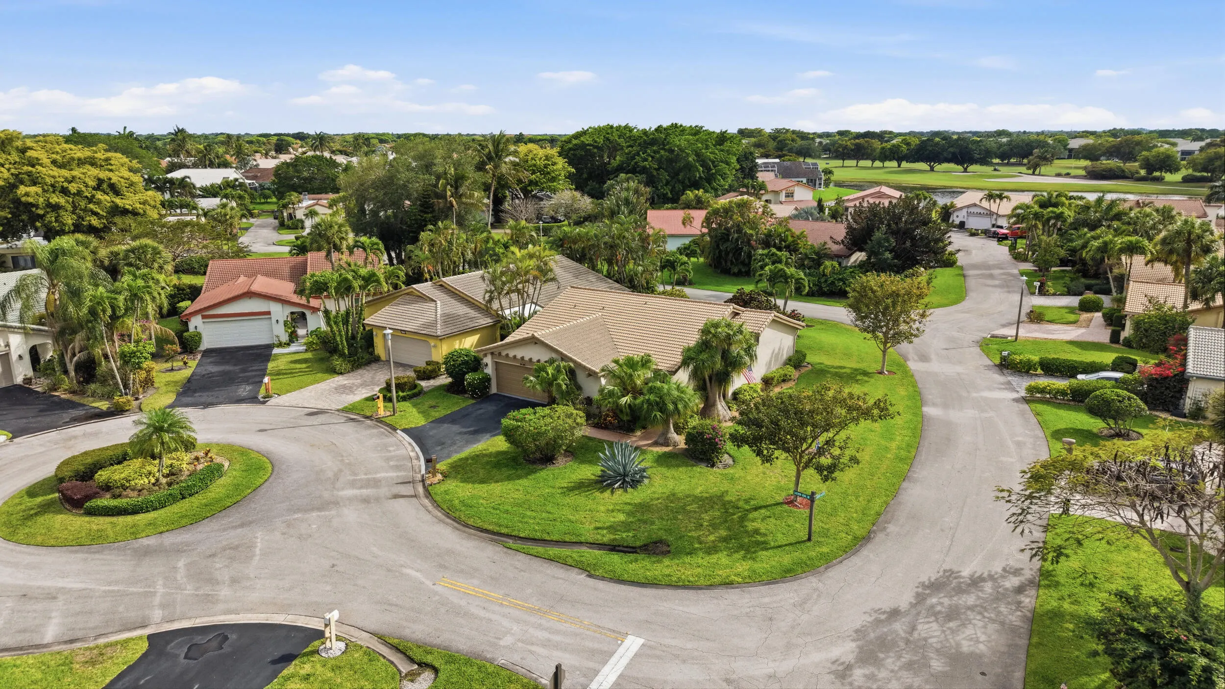 5743 Lakeview Mews Circle