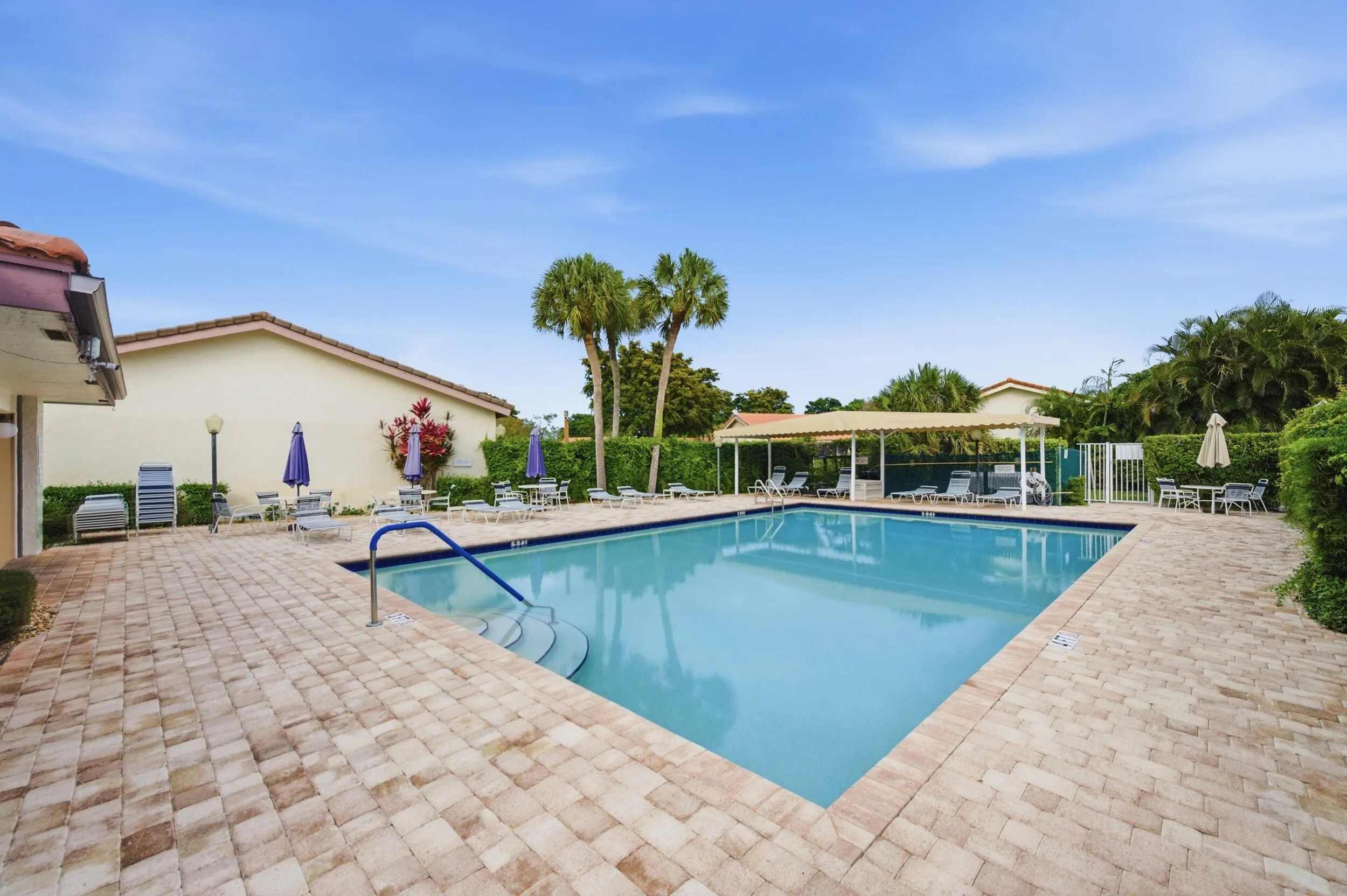 5743 Lakeview Mews Circle