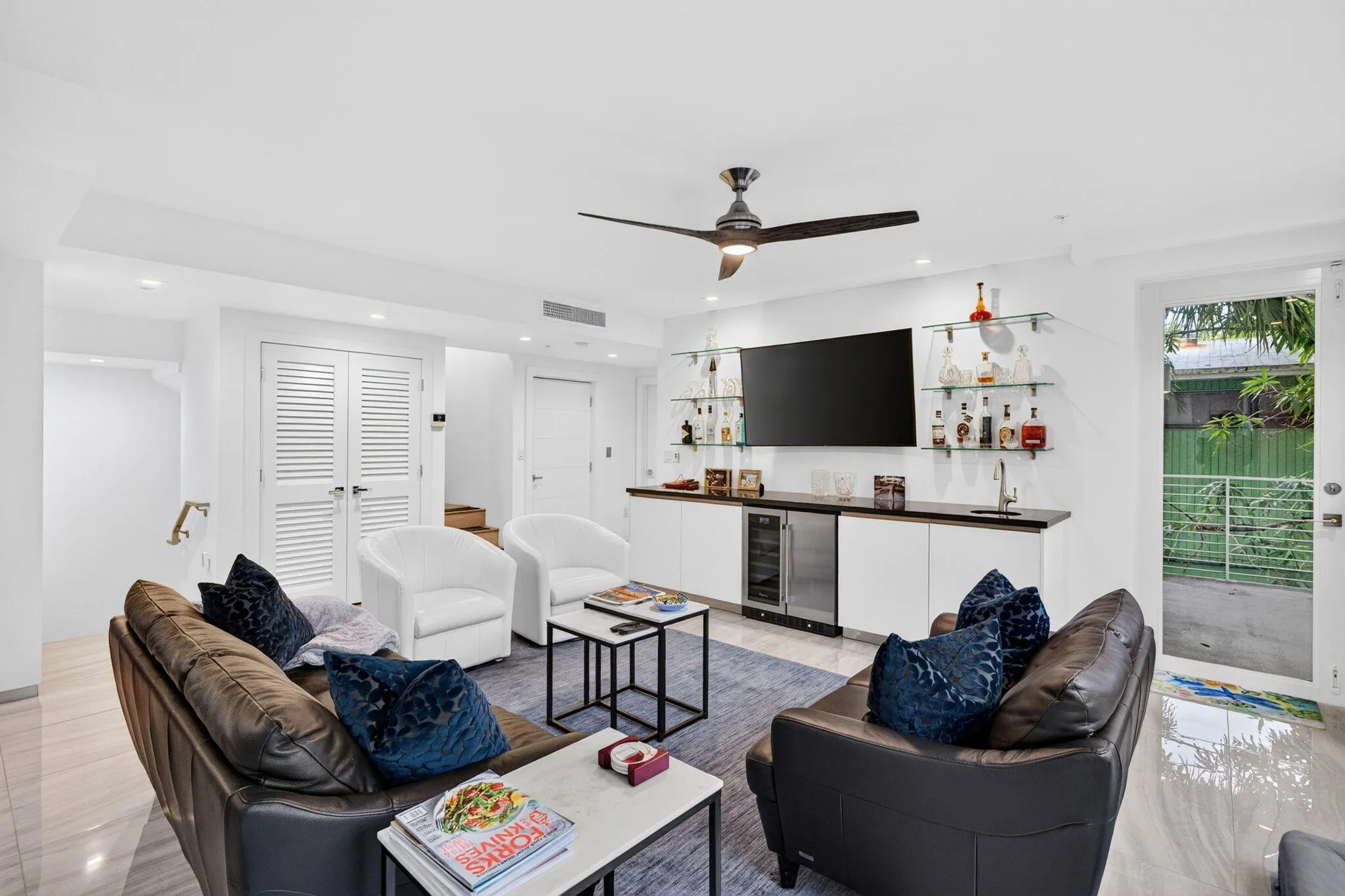 714 NE 14TH Avenue #103