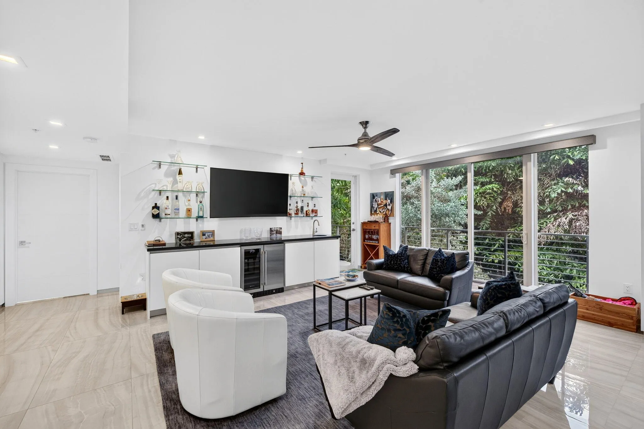 714 NE 14TH Avenue #103