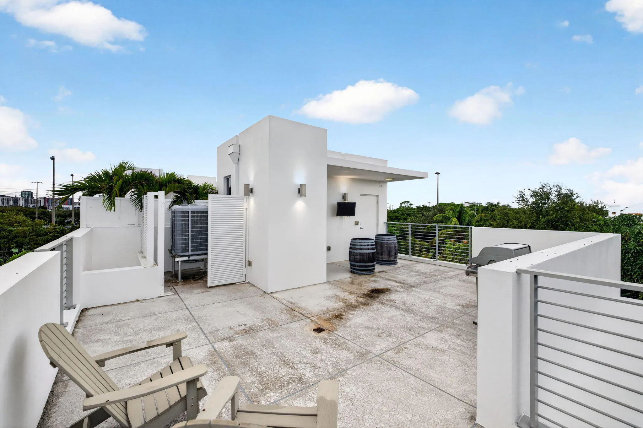 714 NE 14TH Avenue #103