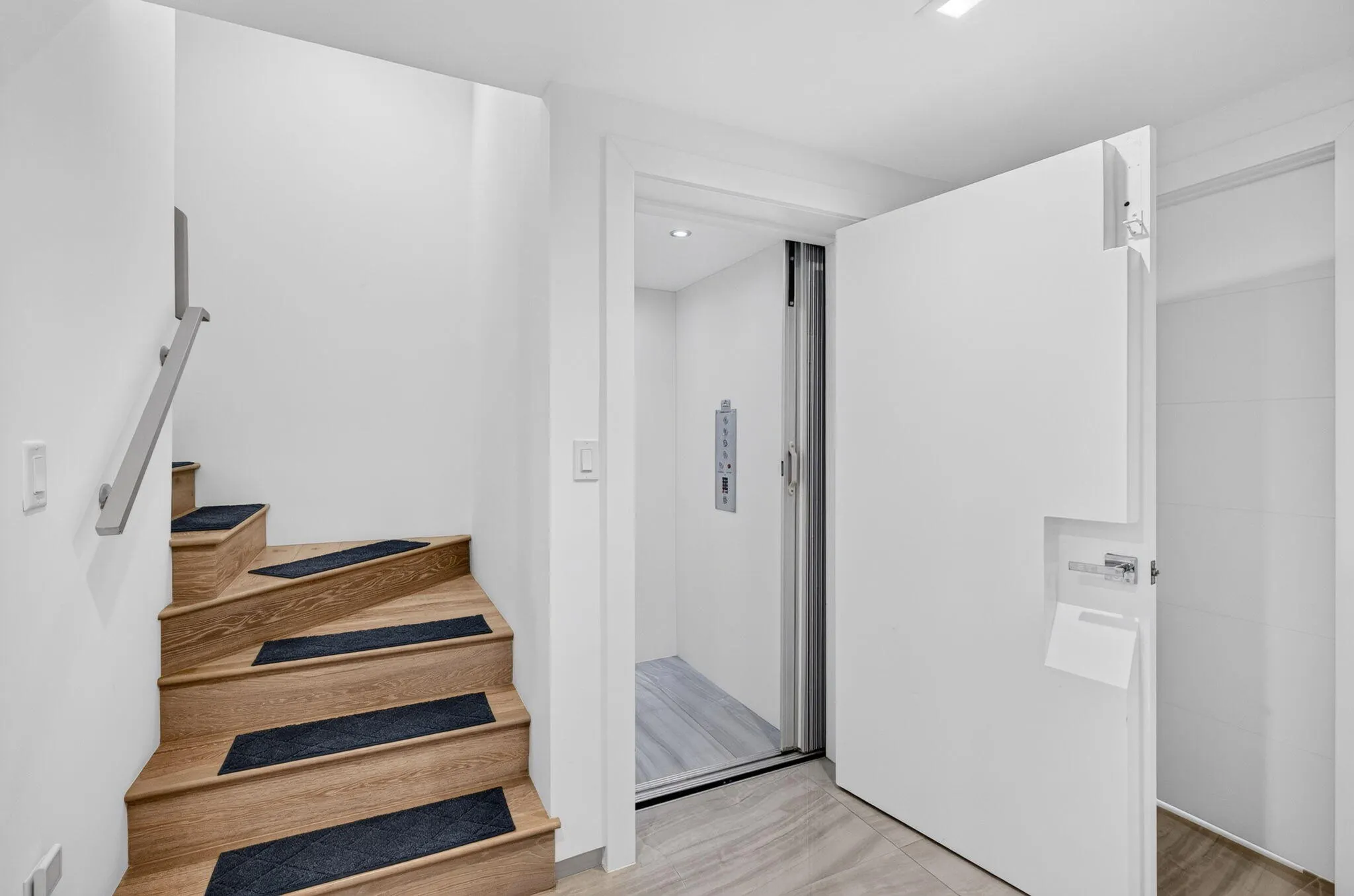 714 NE 14TH Avenue #103
