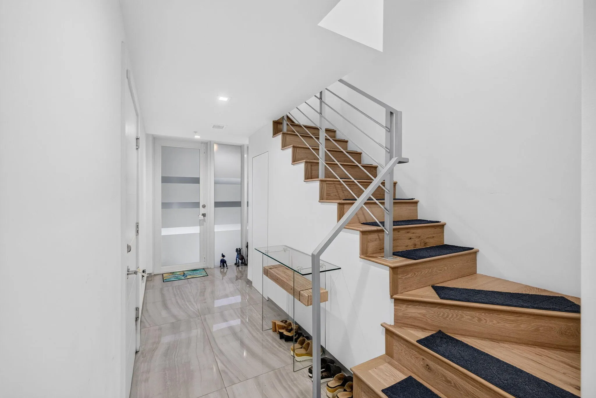 714 NE 14TH Avenue #103