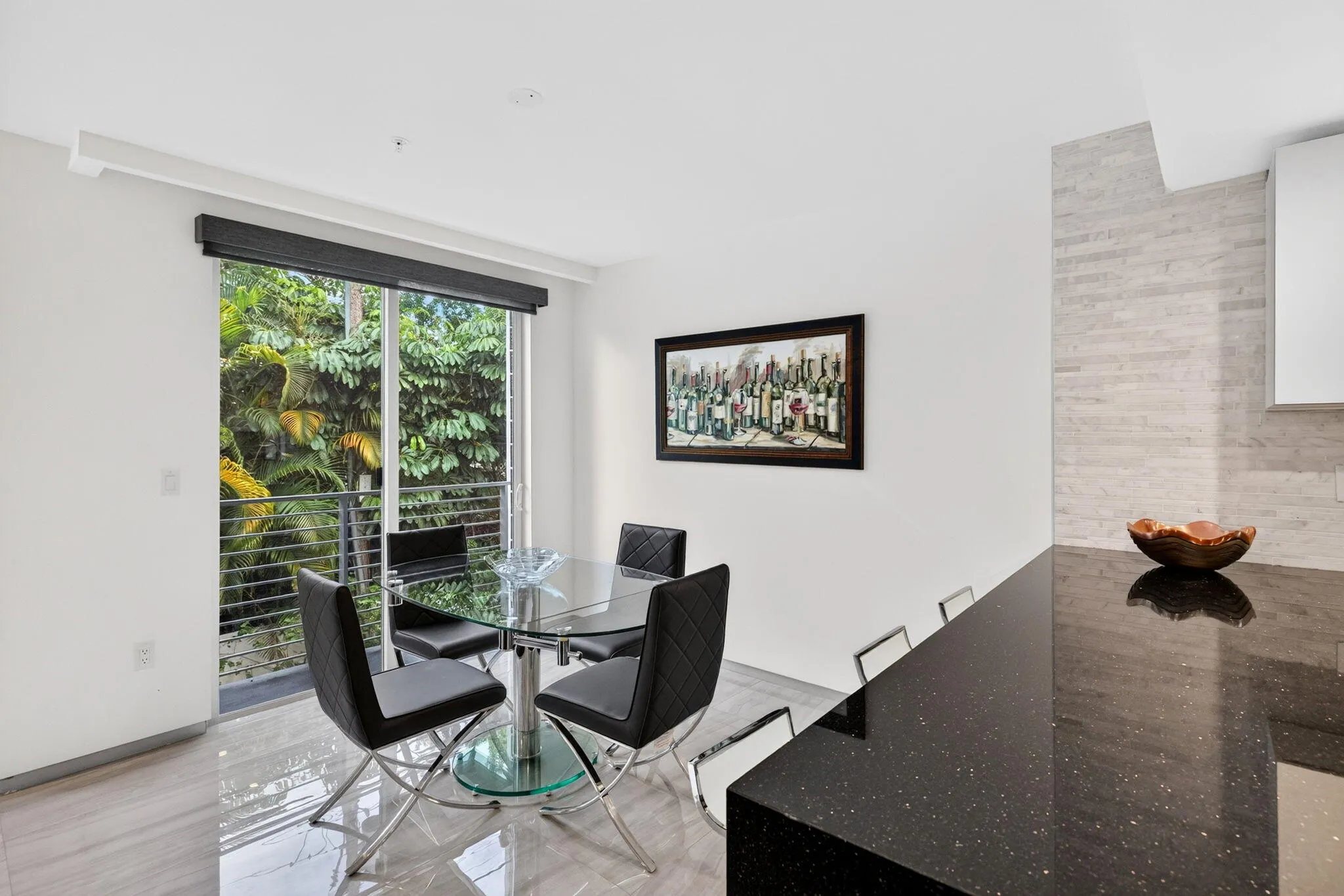 714 NE 14TH Avenue #103