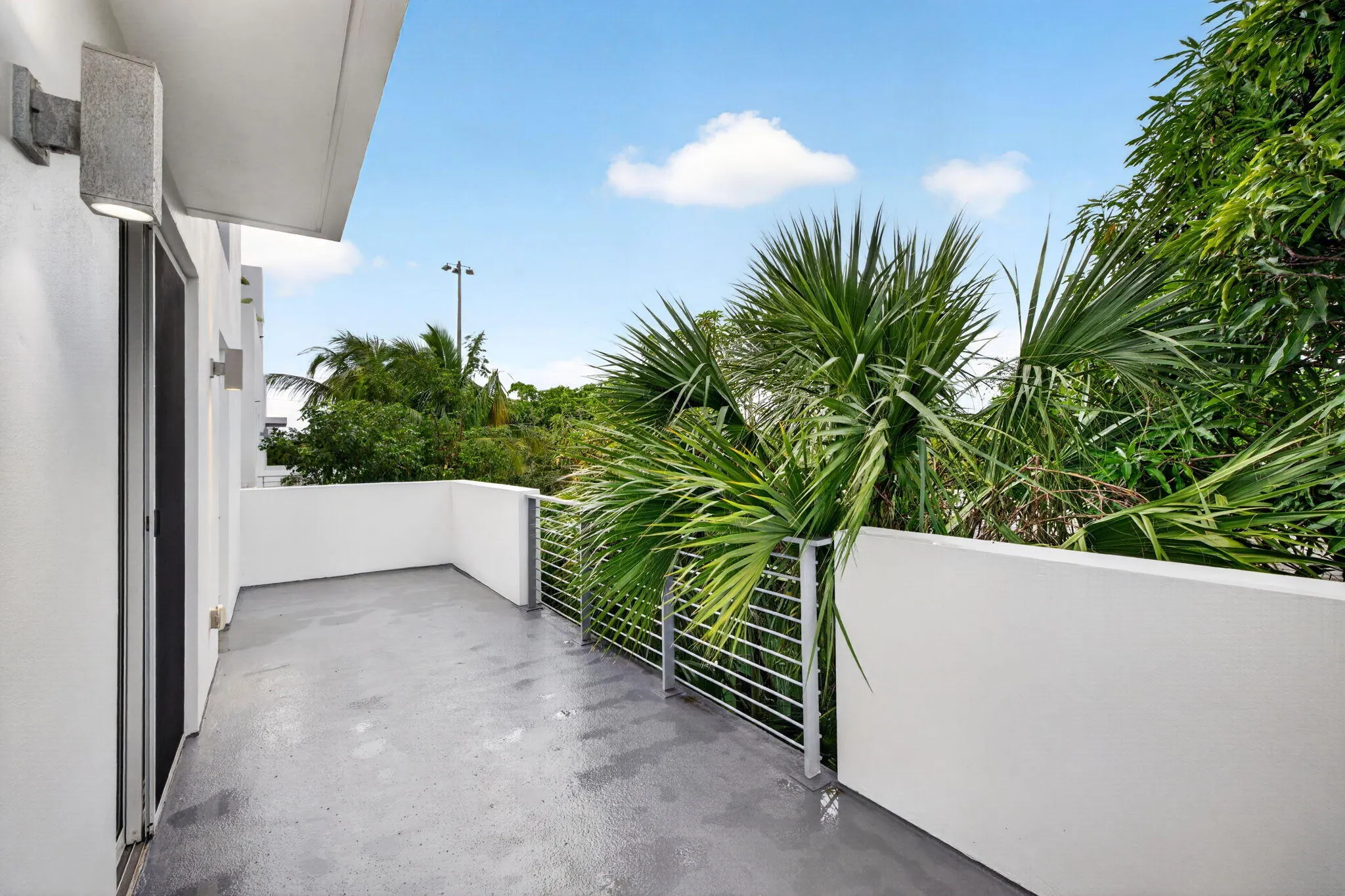 714 NE 14TH Avenue #103