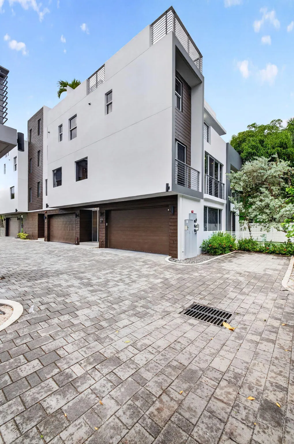714 NE 14TH Avenue #103