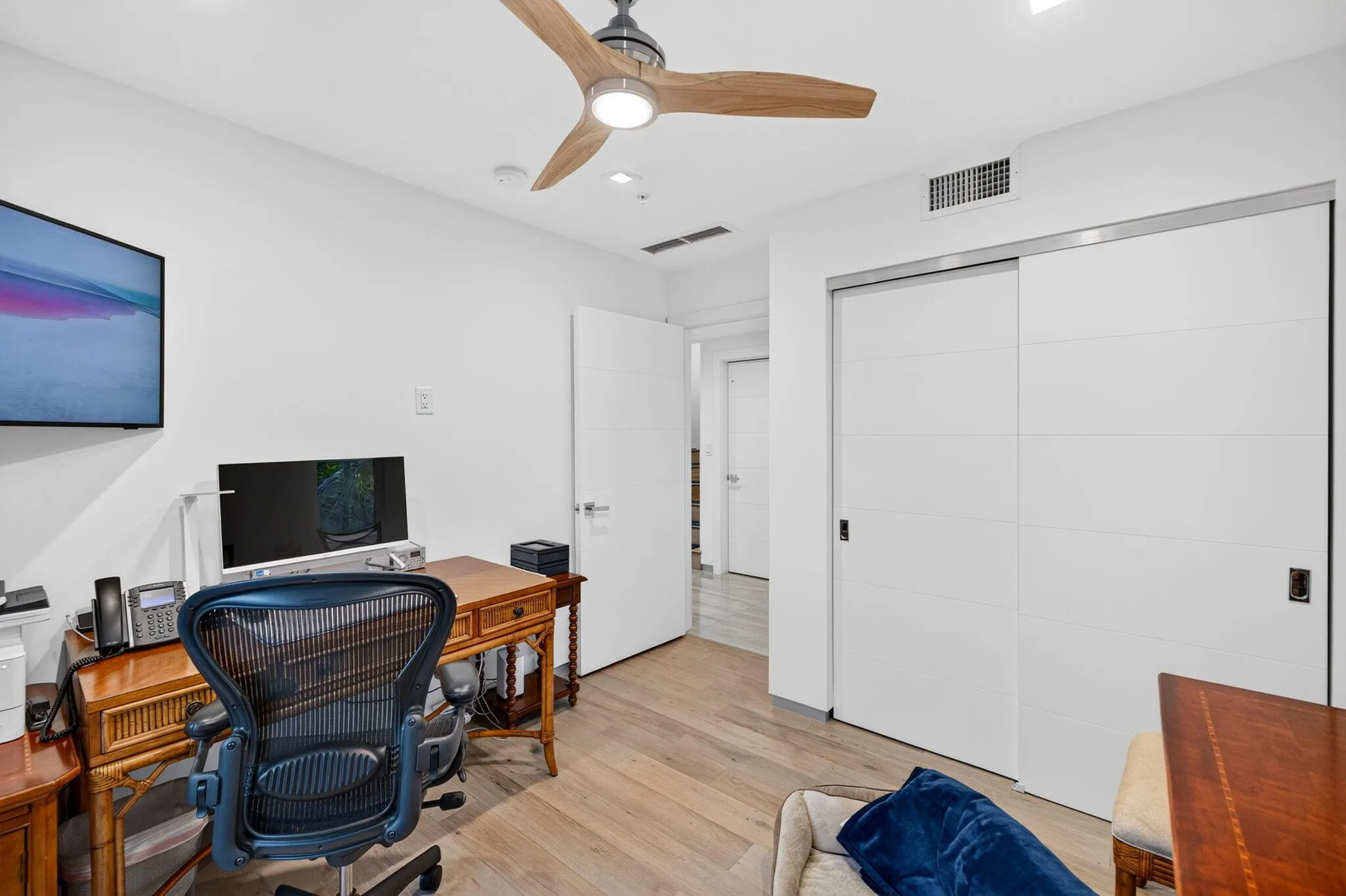 714 NE 14TH Avenue #103