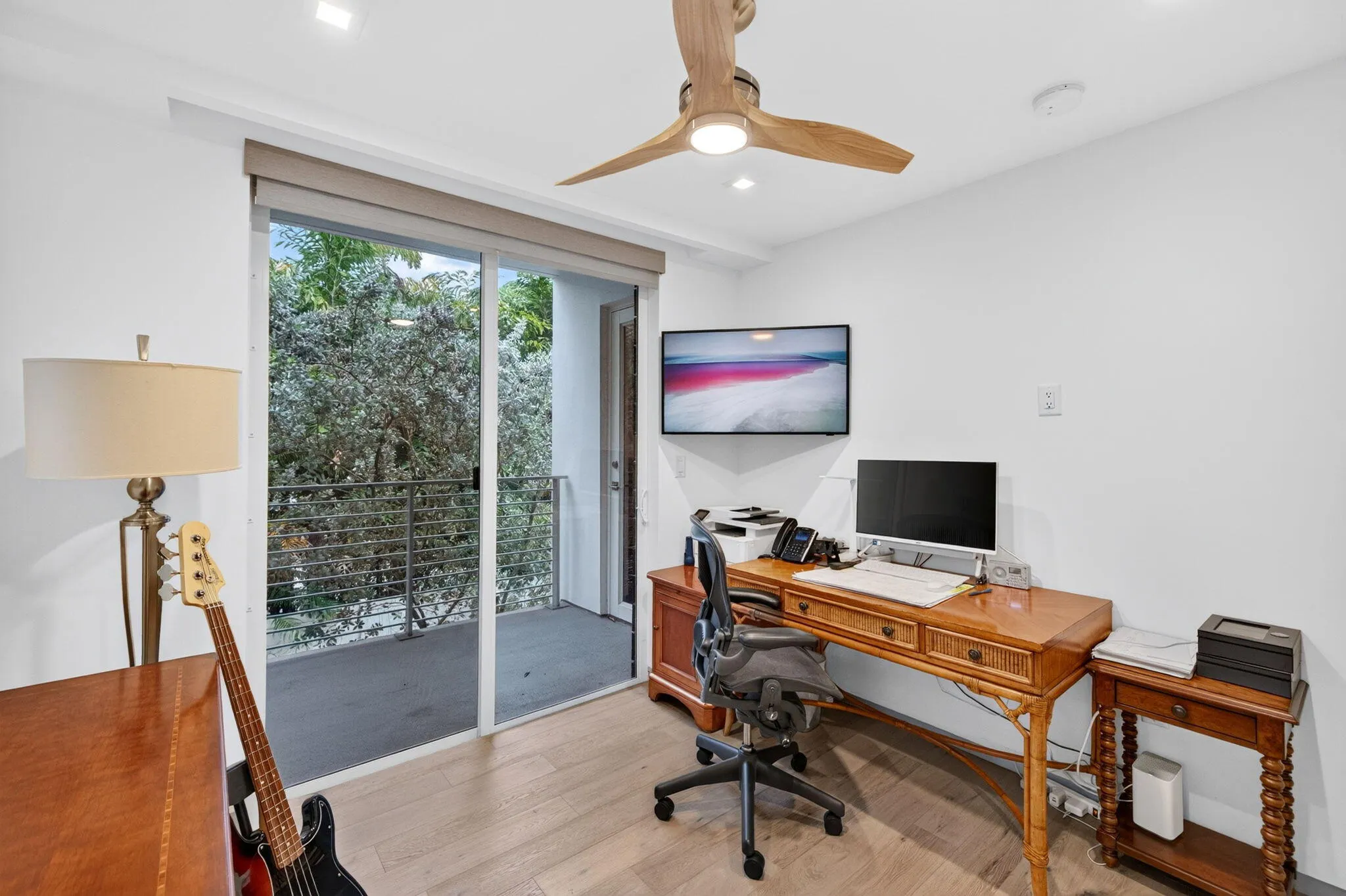 714 NE 14TH Avenue #103