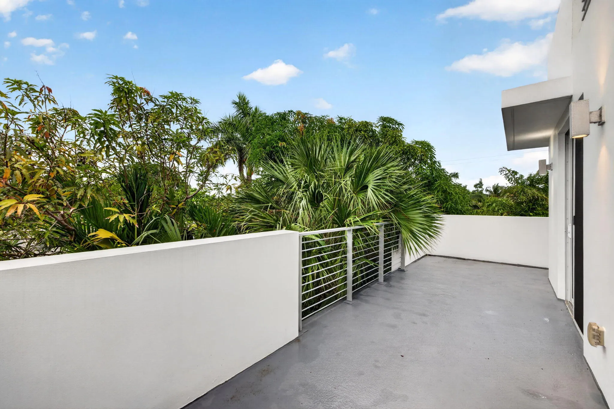 714 NE 14TH Avenue #103