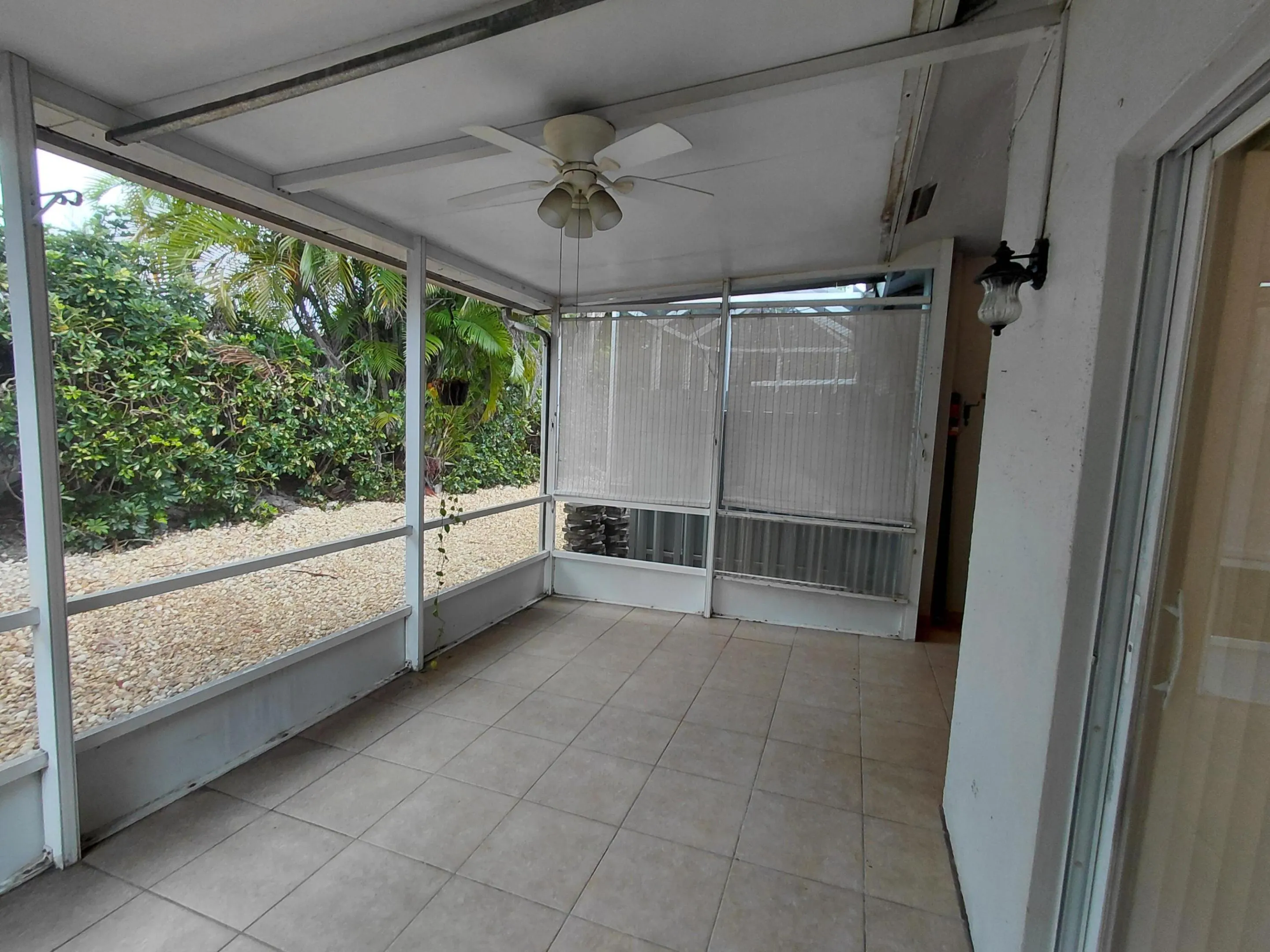 4639 SW 12TH Place